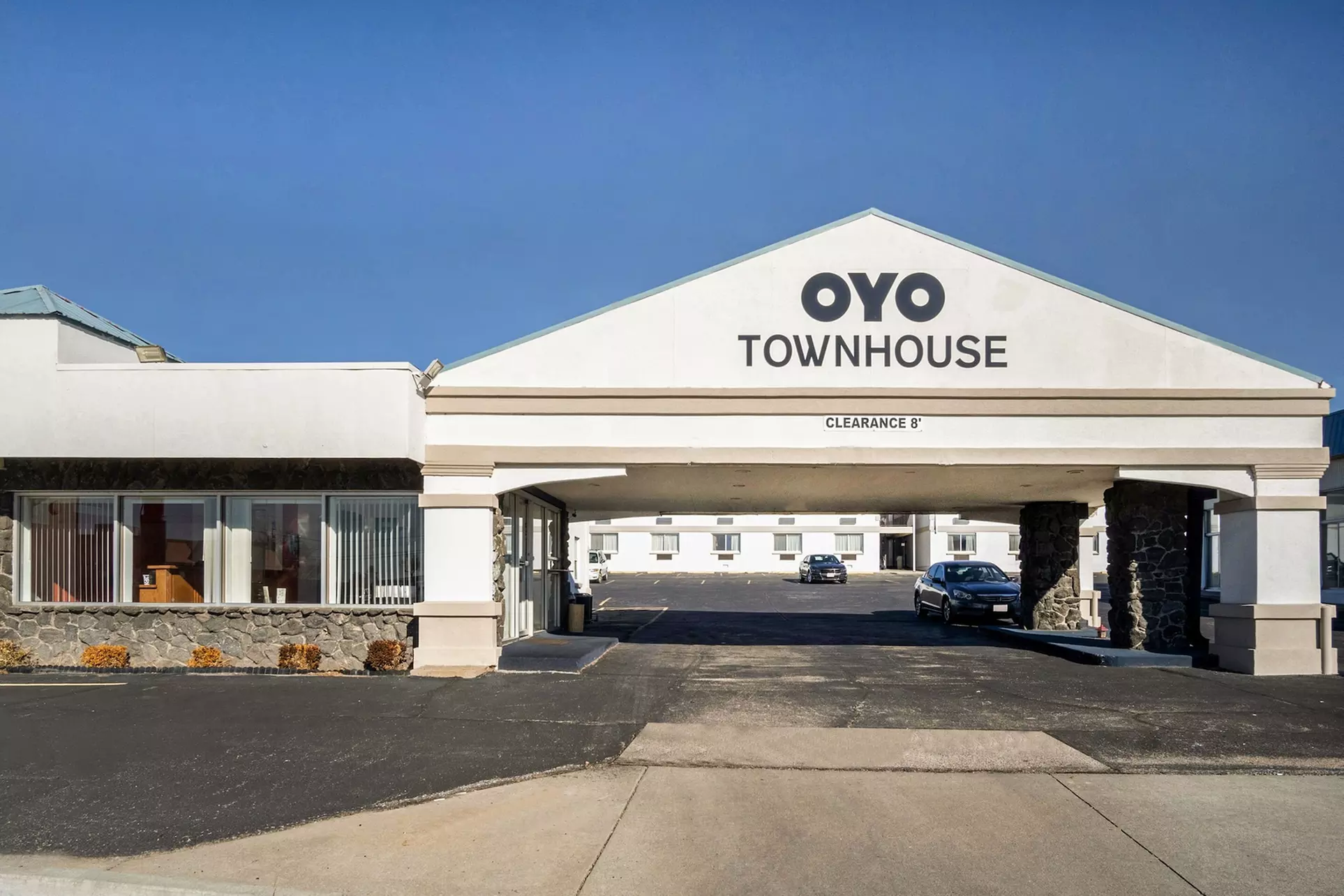 OYO Townhouse Dodge City KS - Primary Image