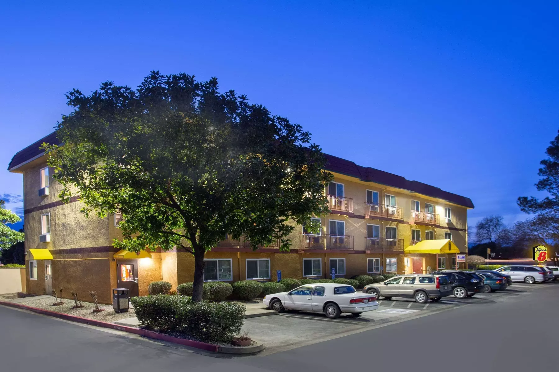 Super 8 by Wyndham Chico - Primary Image