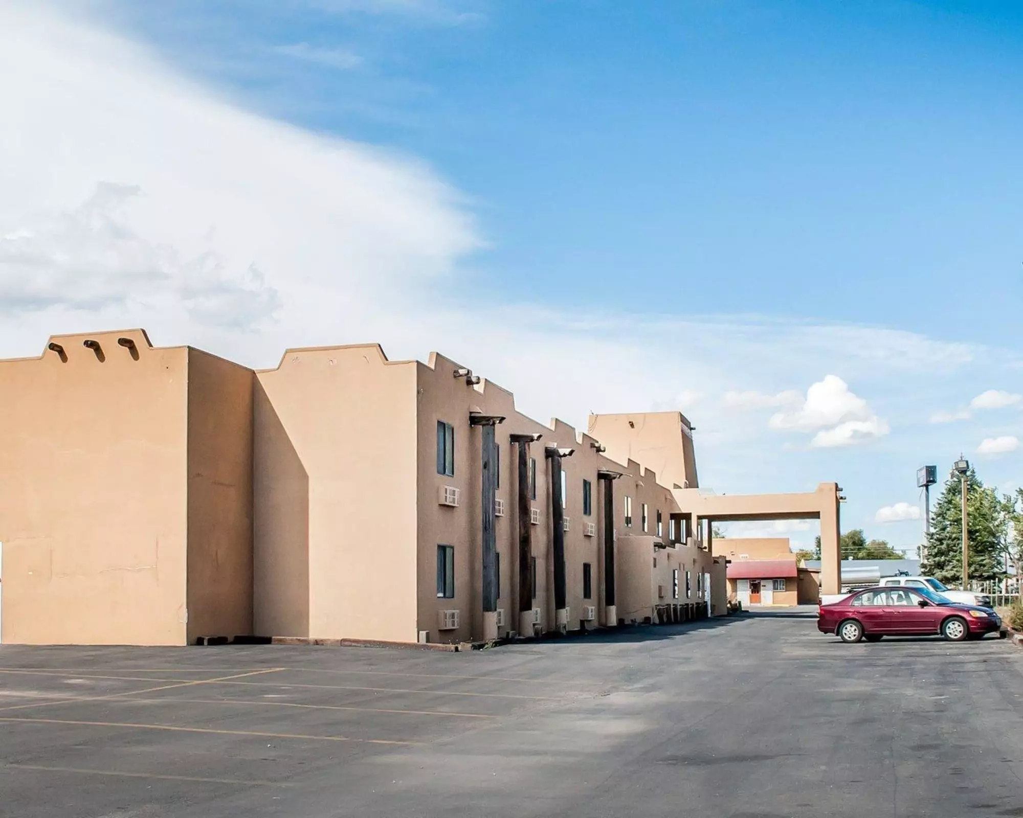 Rodeway Inn - Primary Image
