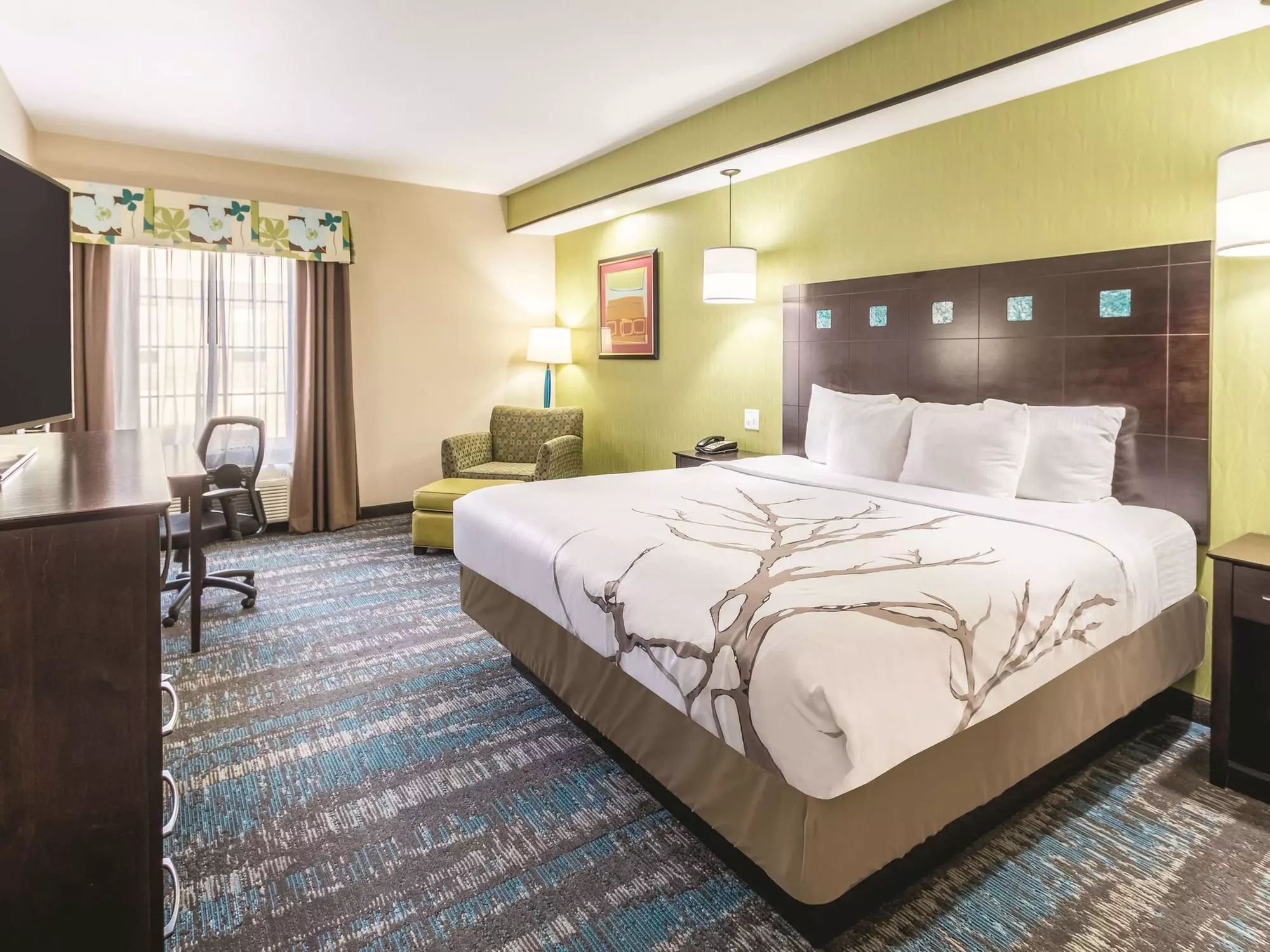 La Quinta Inn & Suites by Wyndham Dallas Grand Prairie South - Primary Image