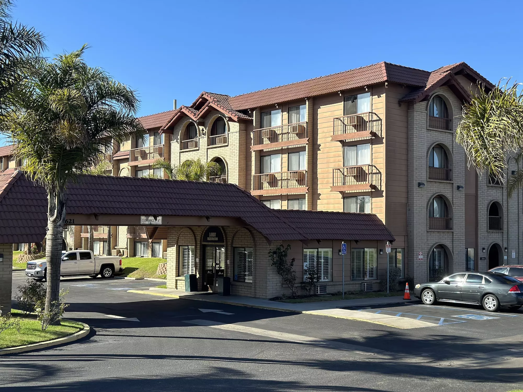 Lompoc Valley Inn and Suites - Primary Image