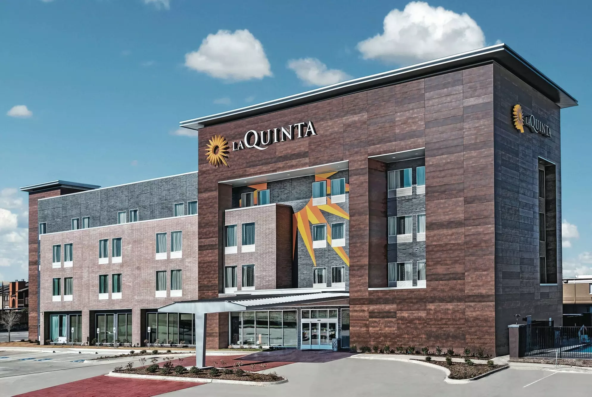 La Quinta Inn & Suites by Wyndham Dallas Grand Prairie North - Primary Image