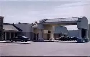 HOWARD JOHNSON PLAZA HOTEL - Primary Image