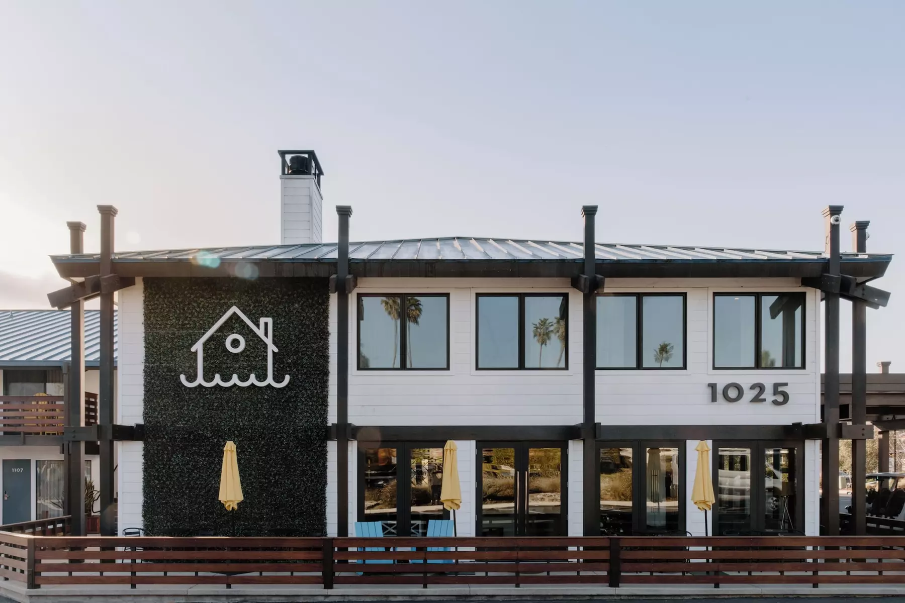 Lakehouse Resort - Primary Image