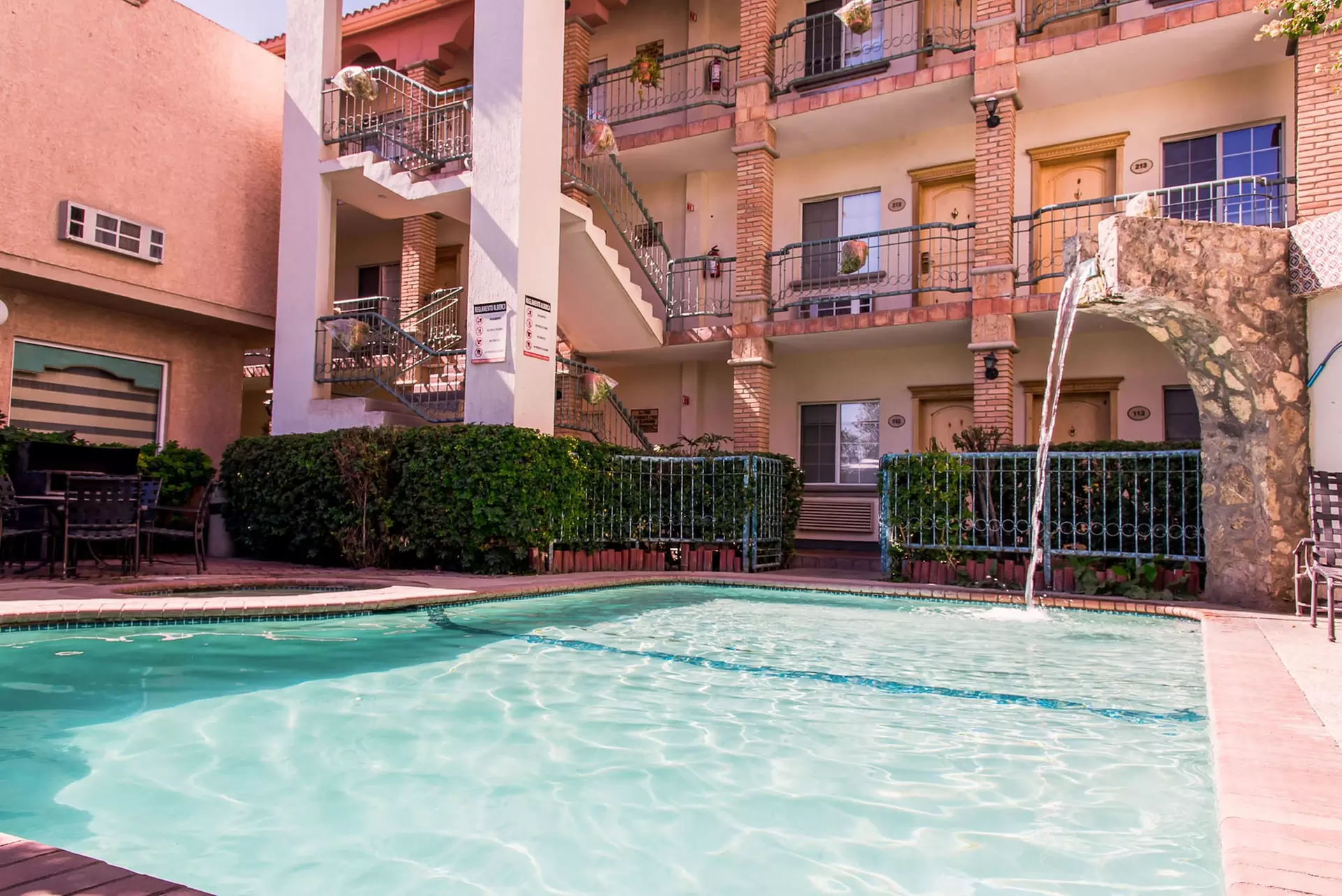 Maria Bonita Business Hotel & Suites - Primary Image