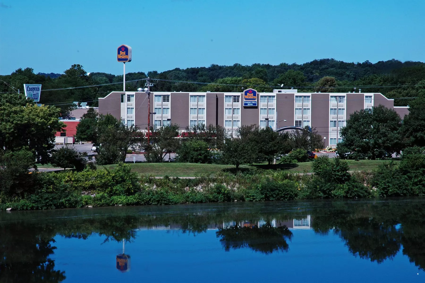 Best Western Cooper's Mill Hotel - Primary Image