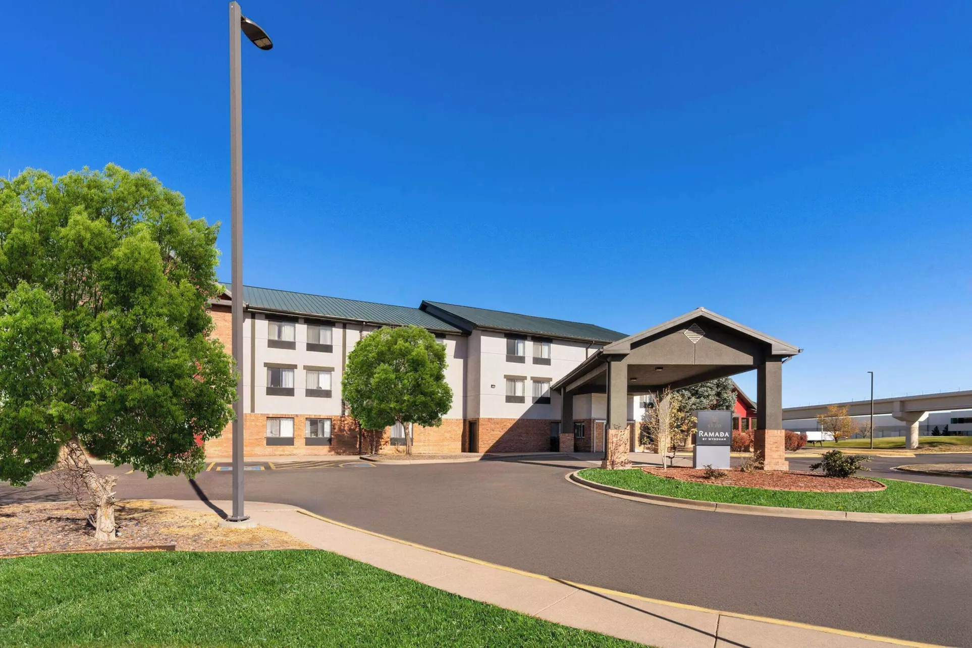 SYLO Hotel Denver Airport, a Ramada by Wyndham