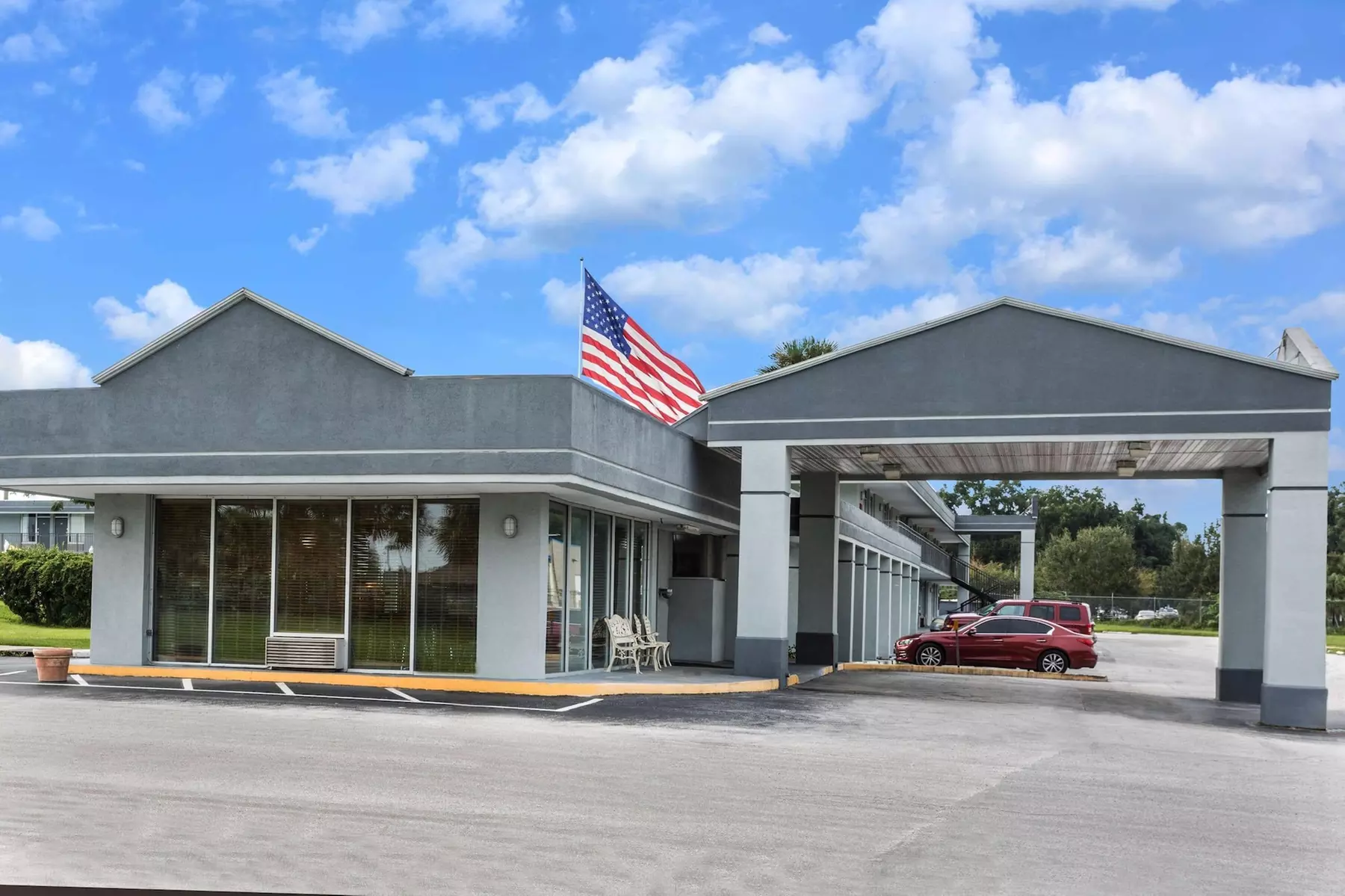 Super 8 by Wyndham Ocala I-75 - Primary Image