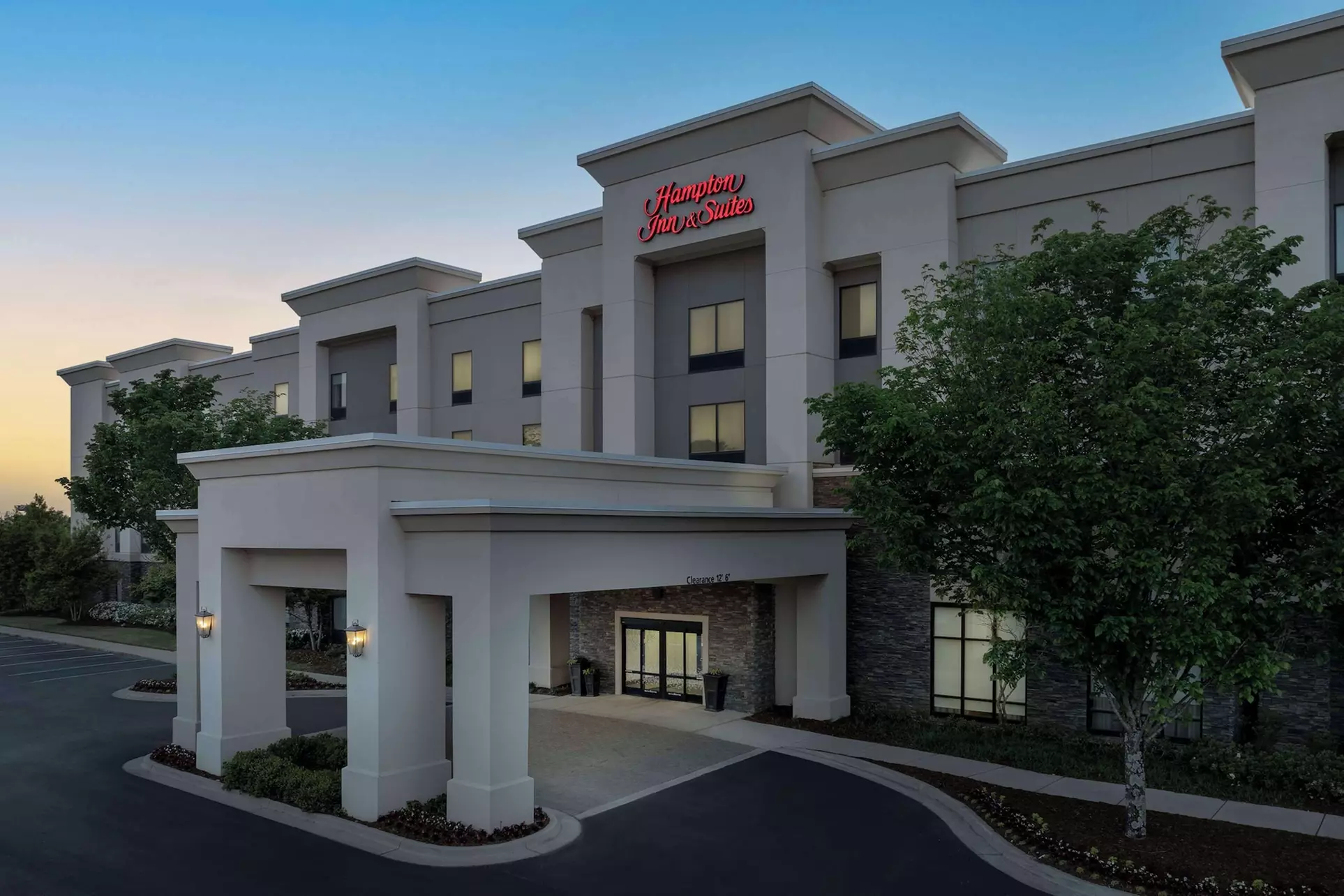 Hampton Inn & Suites Huntsville/Research Park Area - Primary Image