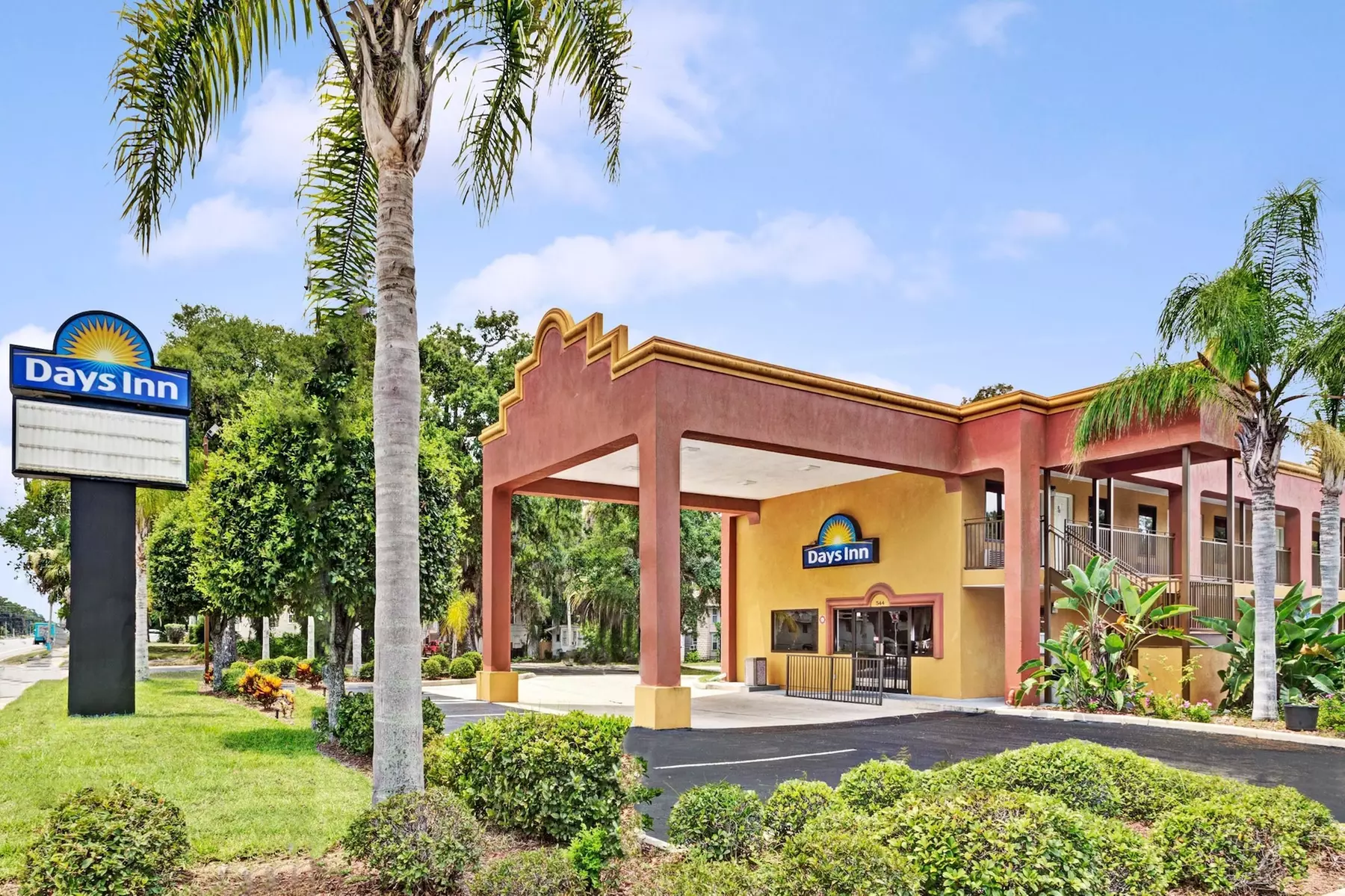 Days Inn by Wyndham Daytona Beach Downtown - Primary Image