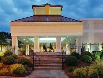 Best Western Plus University Inn - Primary Image