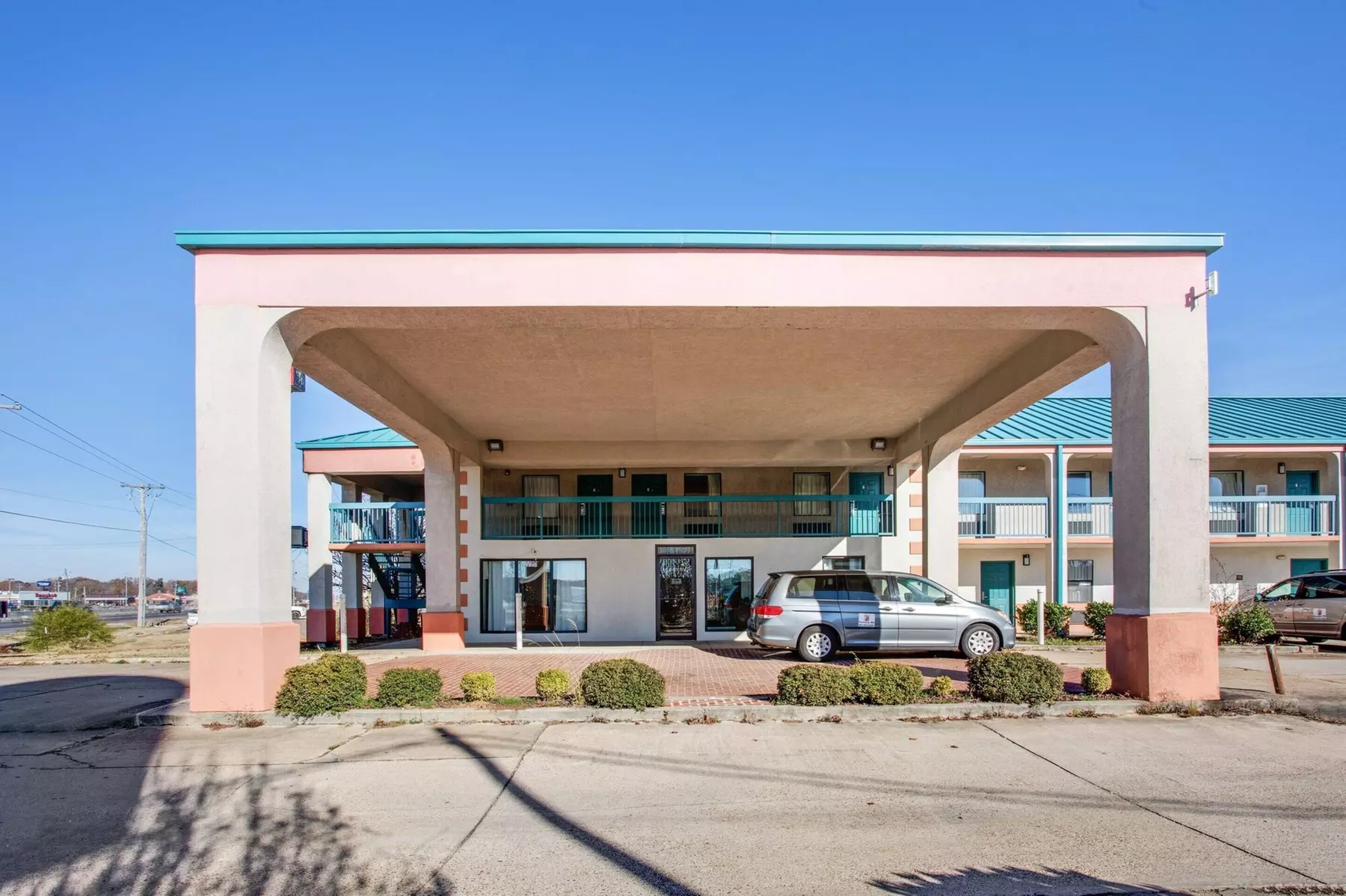 Rodeway Inn - Primary Image