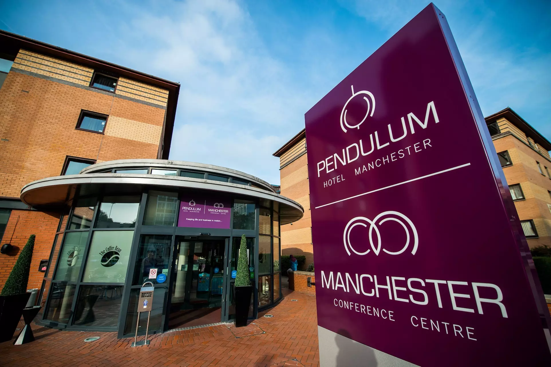Pendulum Hotel - Primary Image
