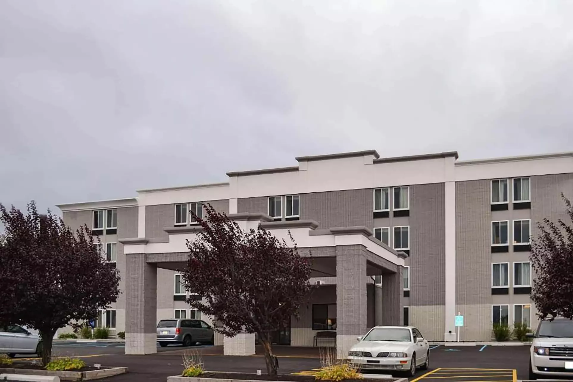 Baymont by Wyndham Scranton Dunmore - Primary Image