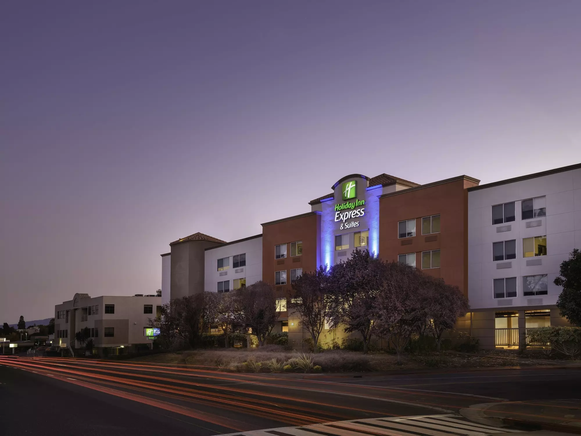 Holiday Inn Express Suites Belmont by IHG - Primary Image
