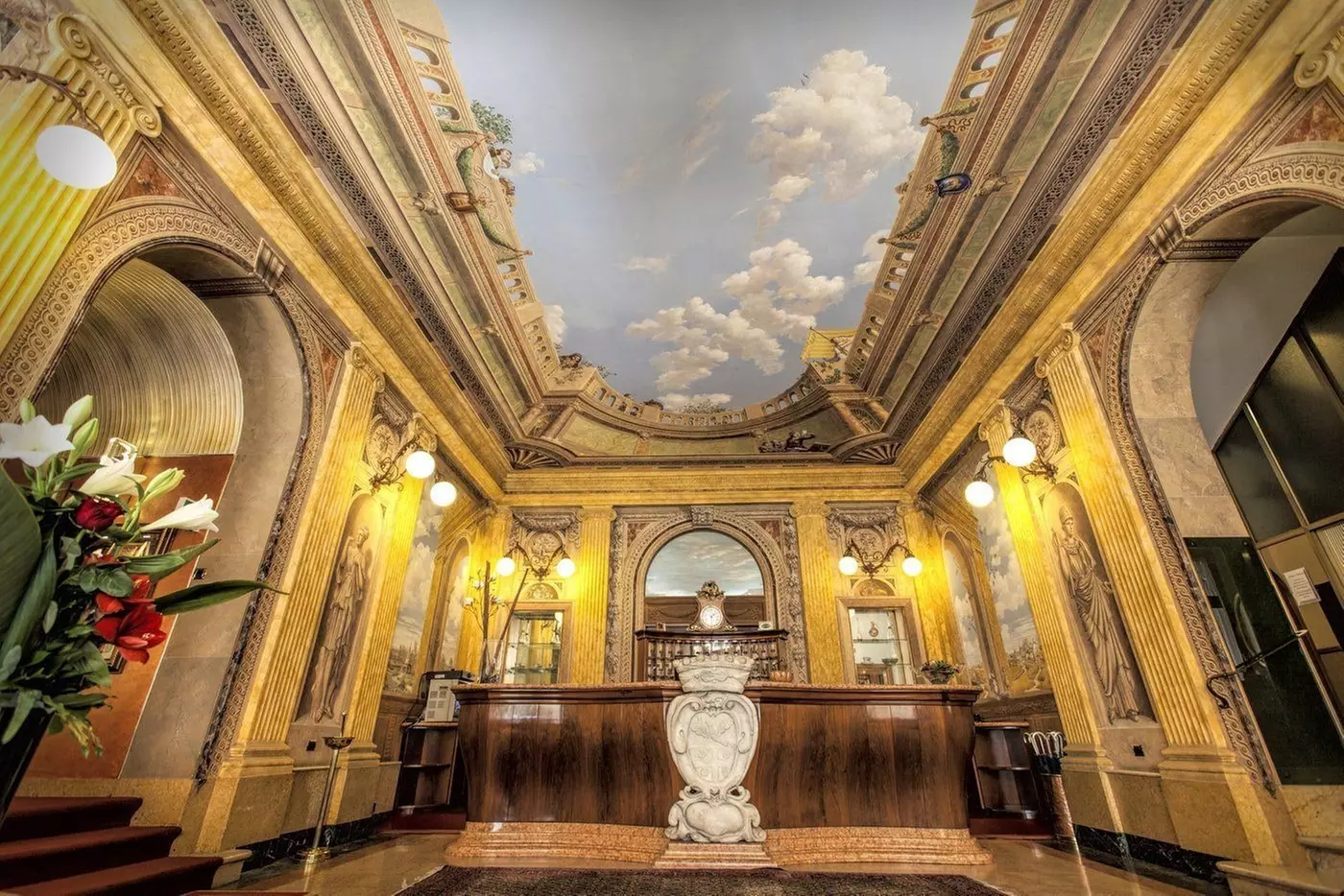 Colomba D'Oro Hotel - Primary Image