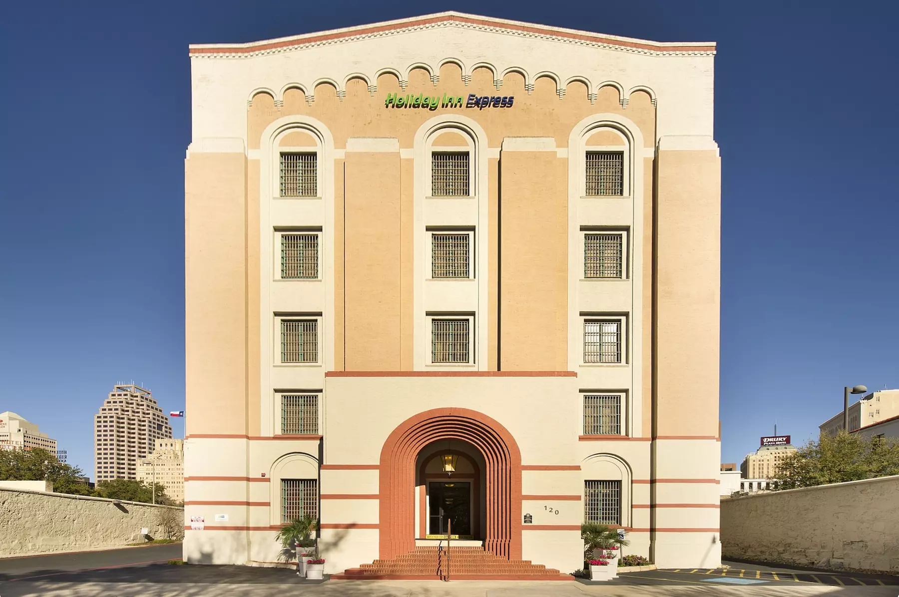 Holiday Inn Express San Antonio N-Riverwalk Area by IHG - Primary Image