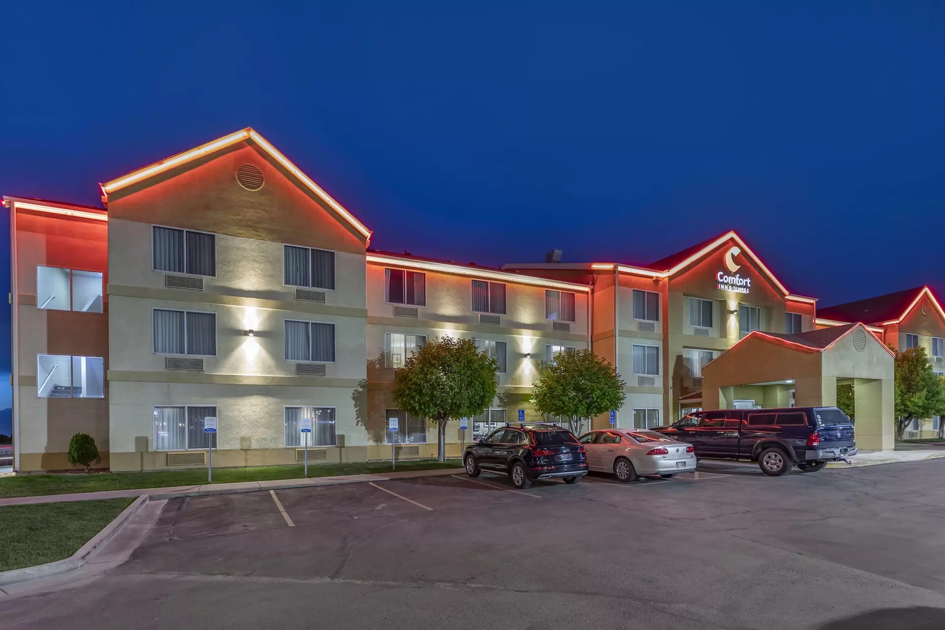 Comfort Inn & Suites Woods Cross - Salt Lake City North - Primary Image