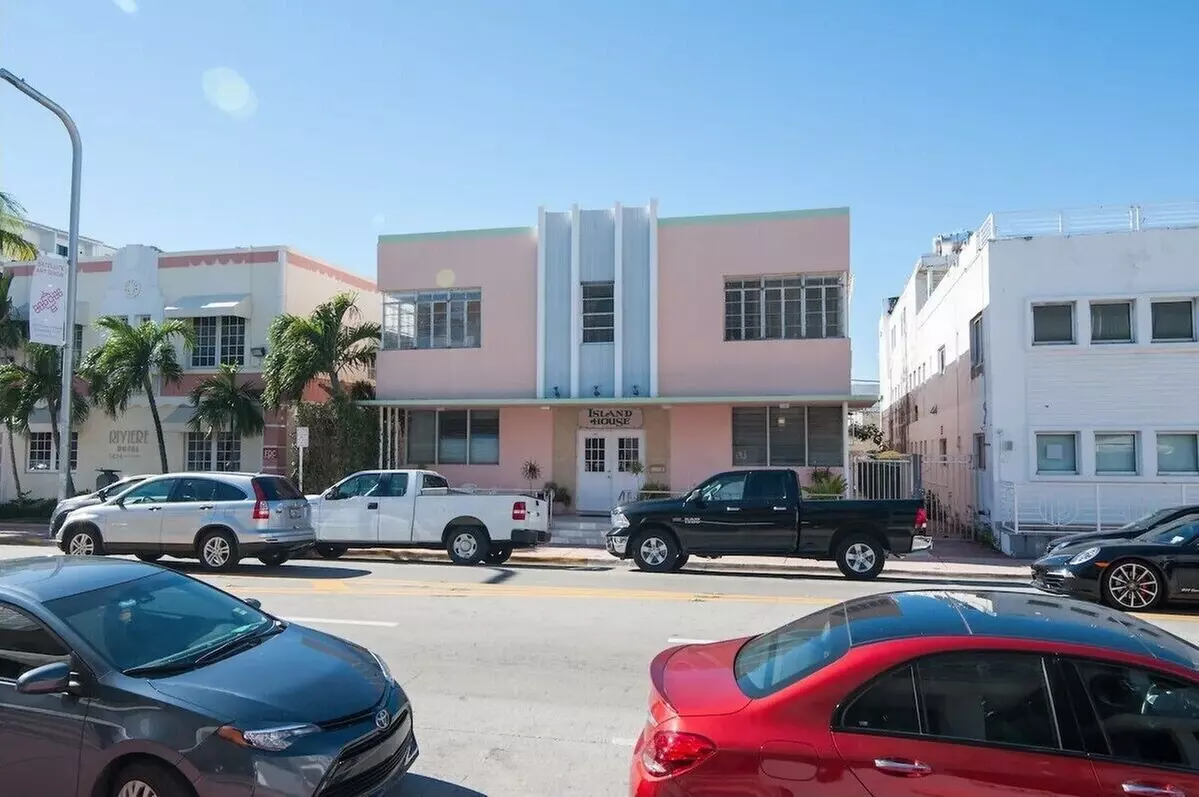 Island House South Beach - Primary Image