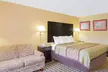 Days Inn by Wyndham Andalusia - Second Medium