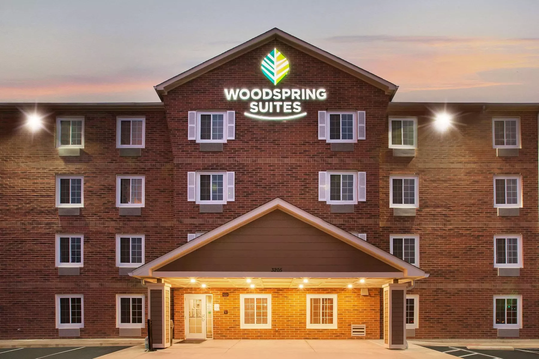 WoodSpring Suites Columbus Urbancrest - Primary Image