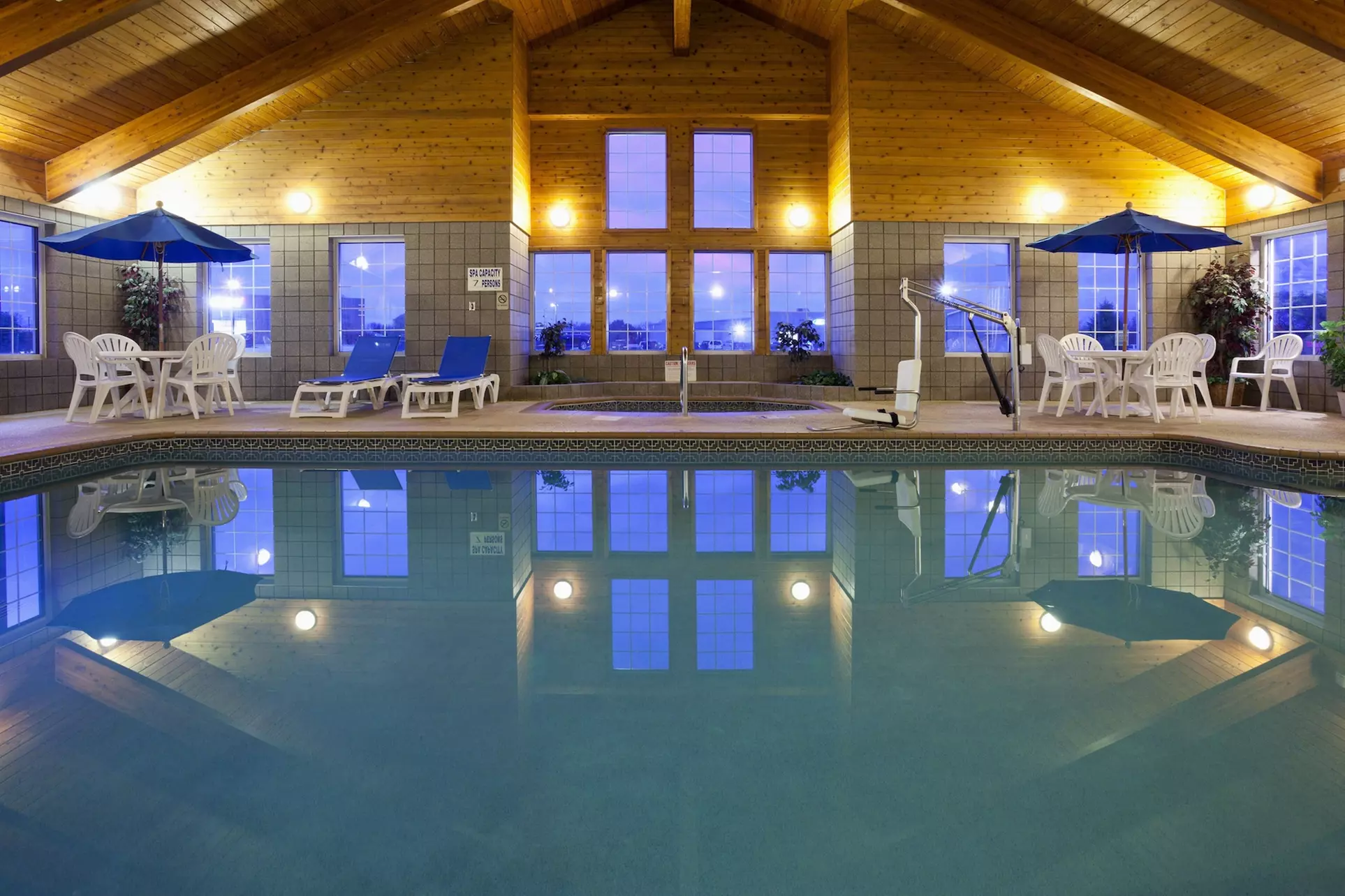 Paynesville Inn And Suites - Primary Image