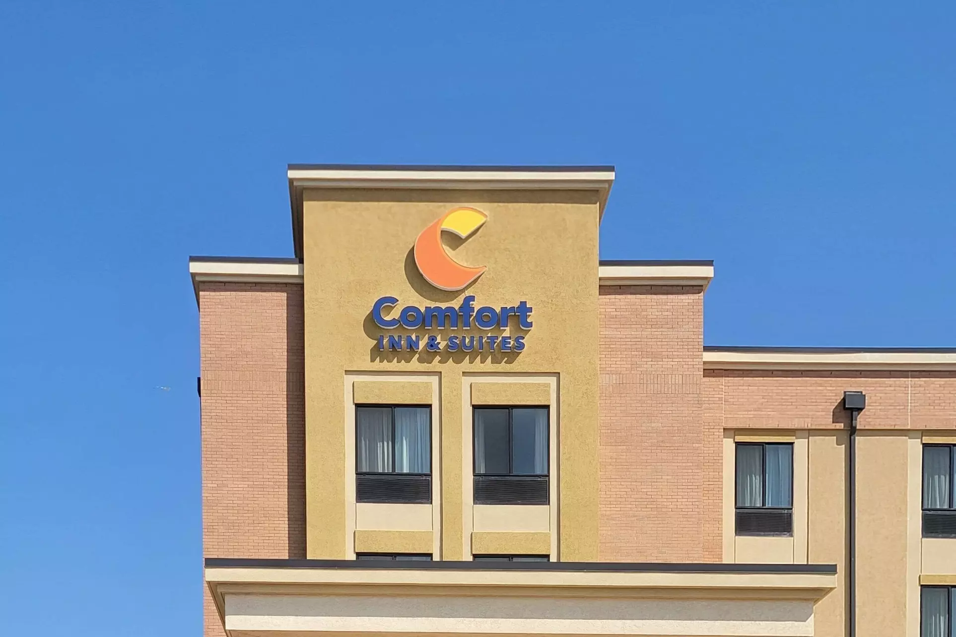 Comfort Inn & Suites - Primary Image