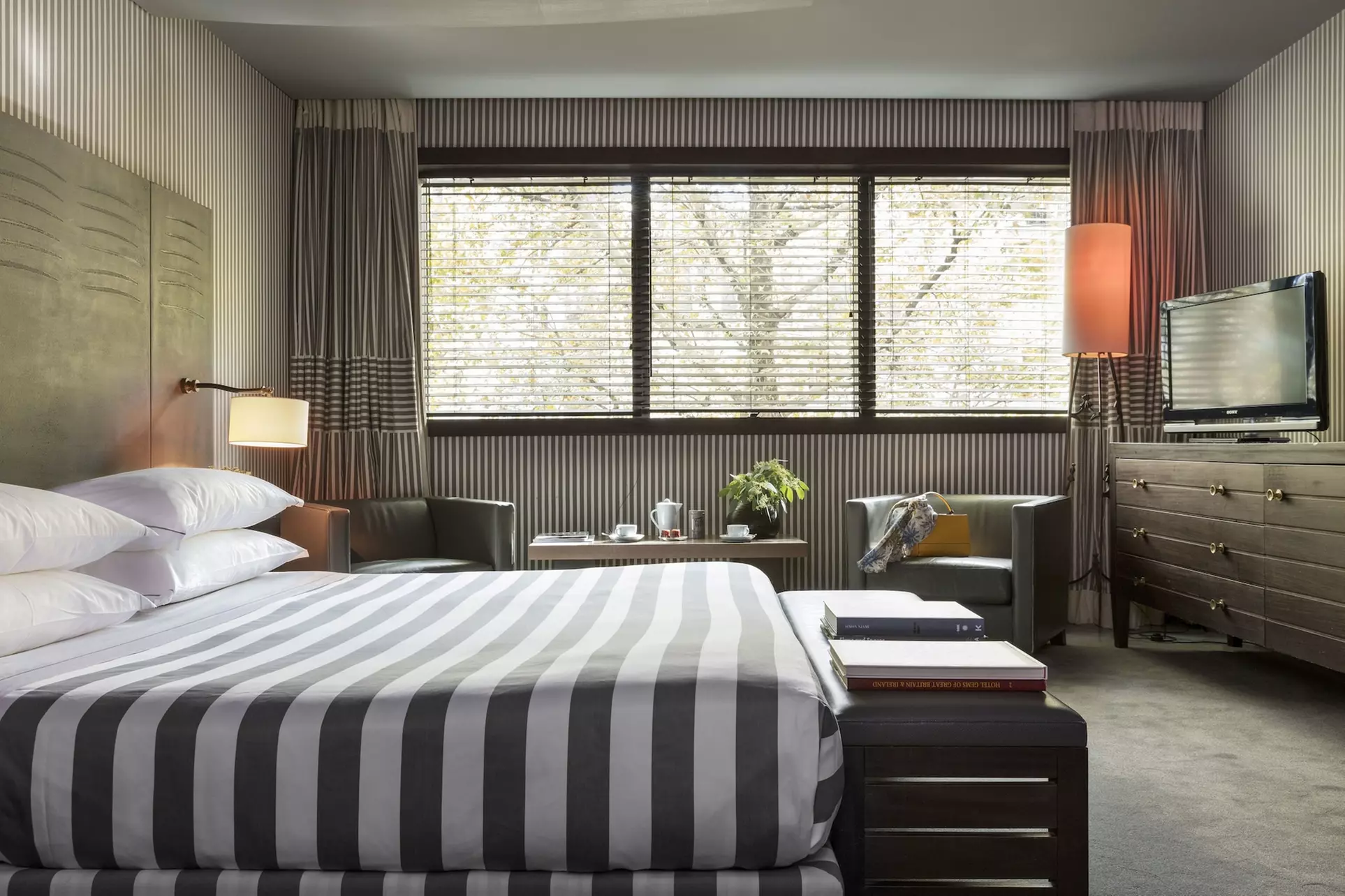 Hotel Square - Primary Image