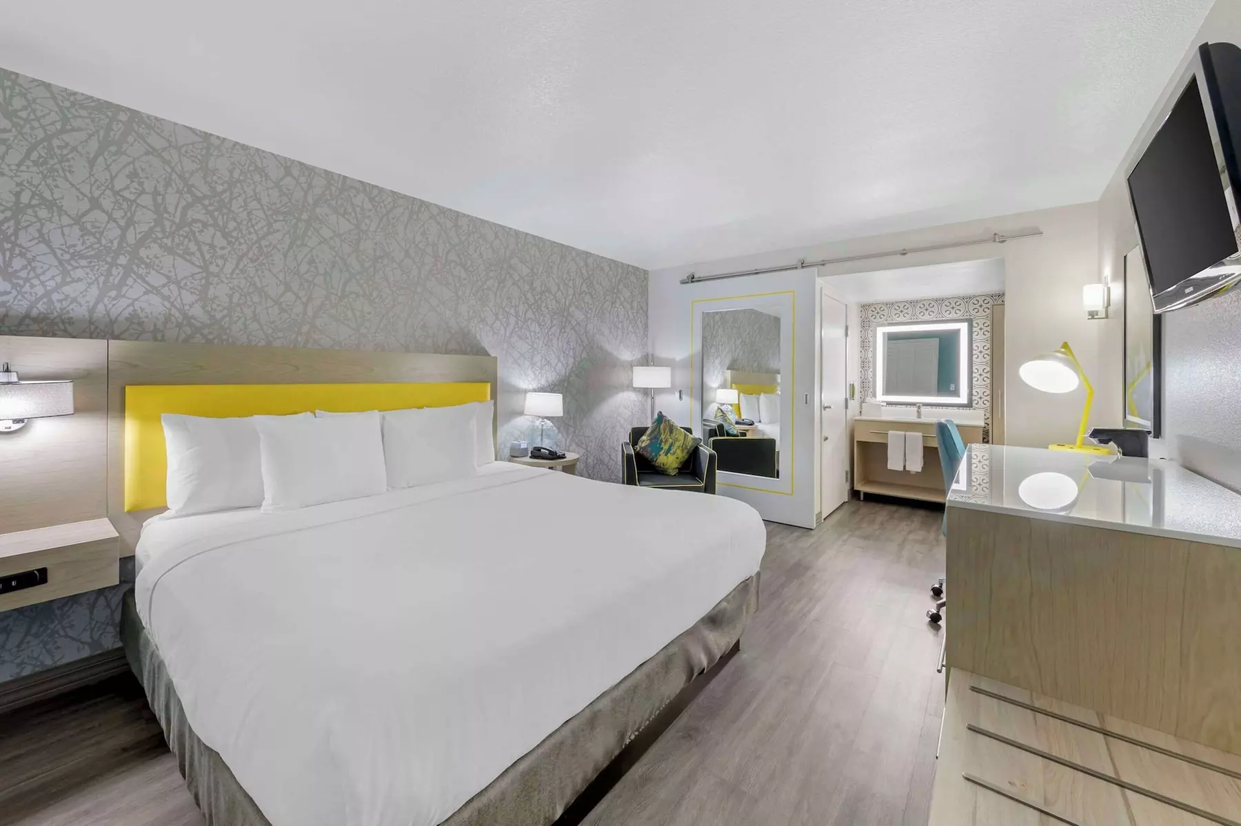 Hillstone Inn Tulare, an Ascend Collection Hotel - Primary Image