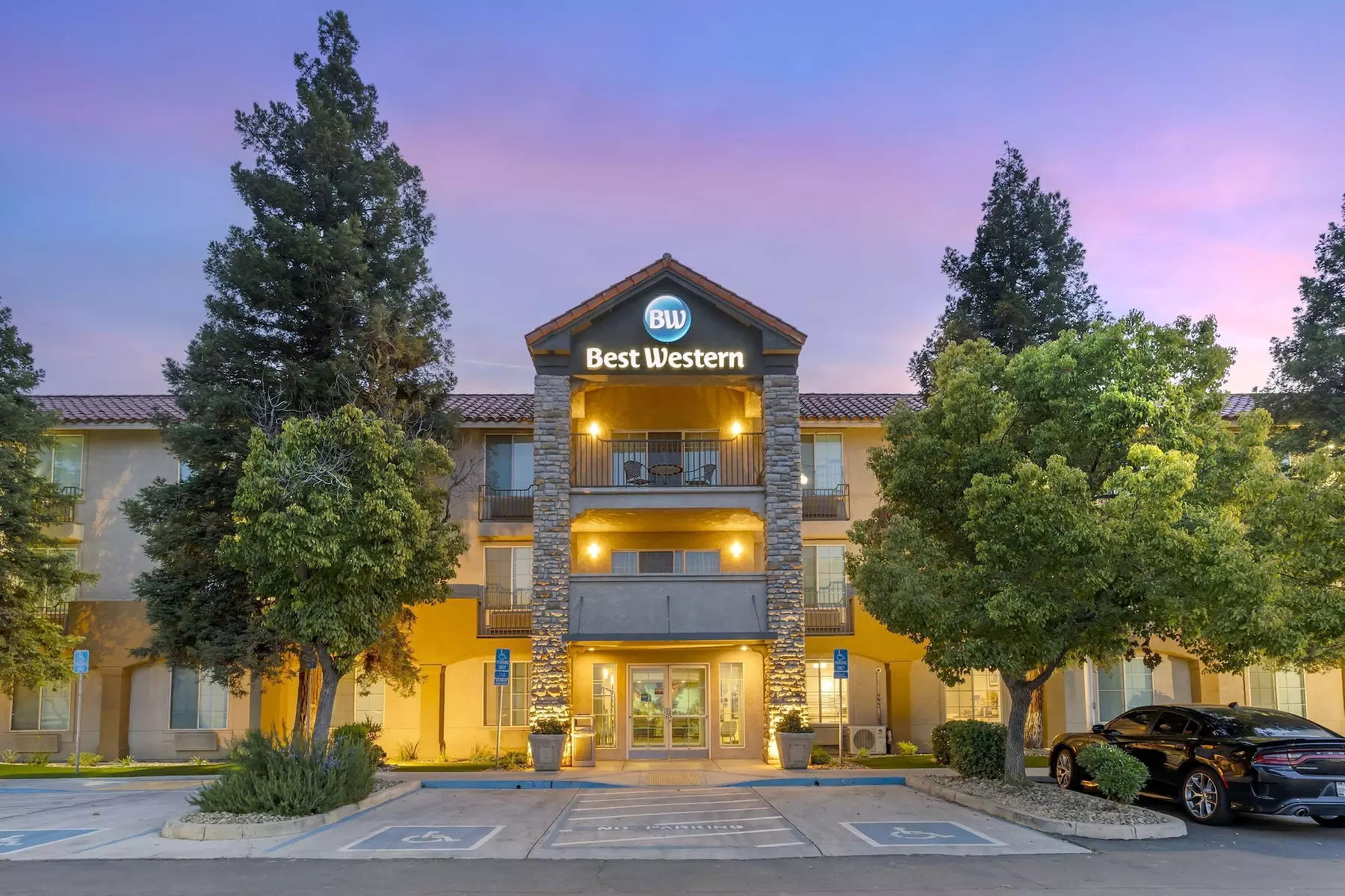 Best Western Visalia Hotel - Primary Image