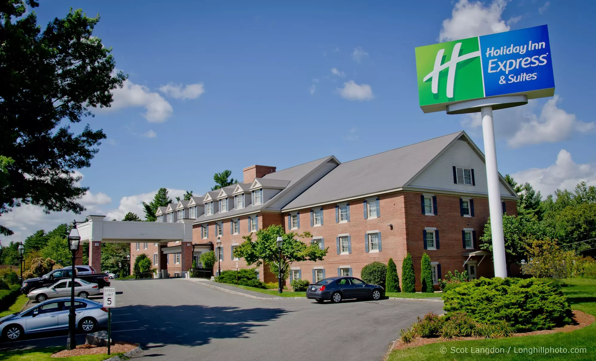 Holiday Inn Express & Suites Merrimack by IHG - Primary Image