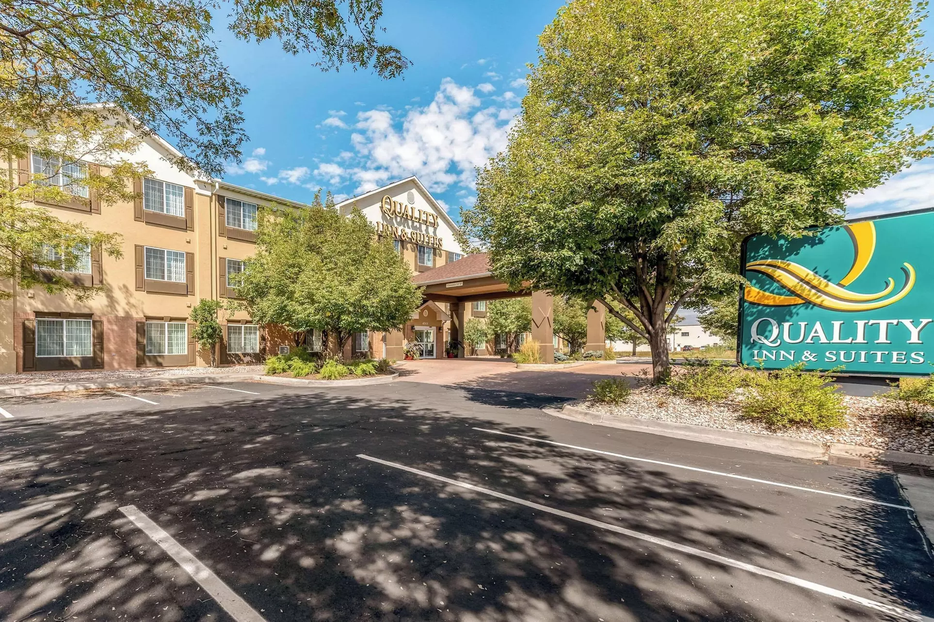Quality Inn & Suites University Fort Collins - Primary Image
