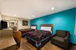 Super 8 by Wyndham Wichita Falls - Second Medium