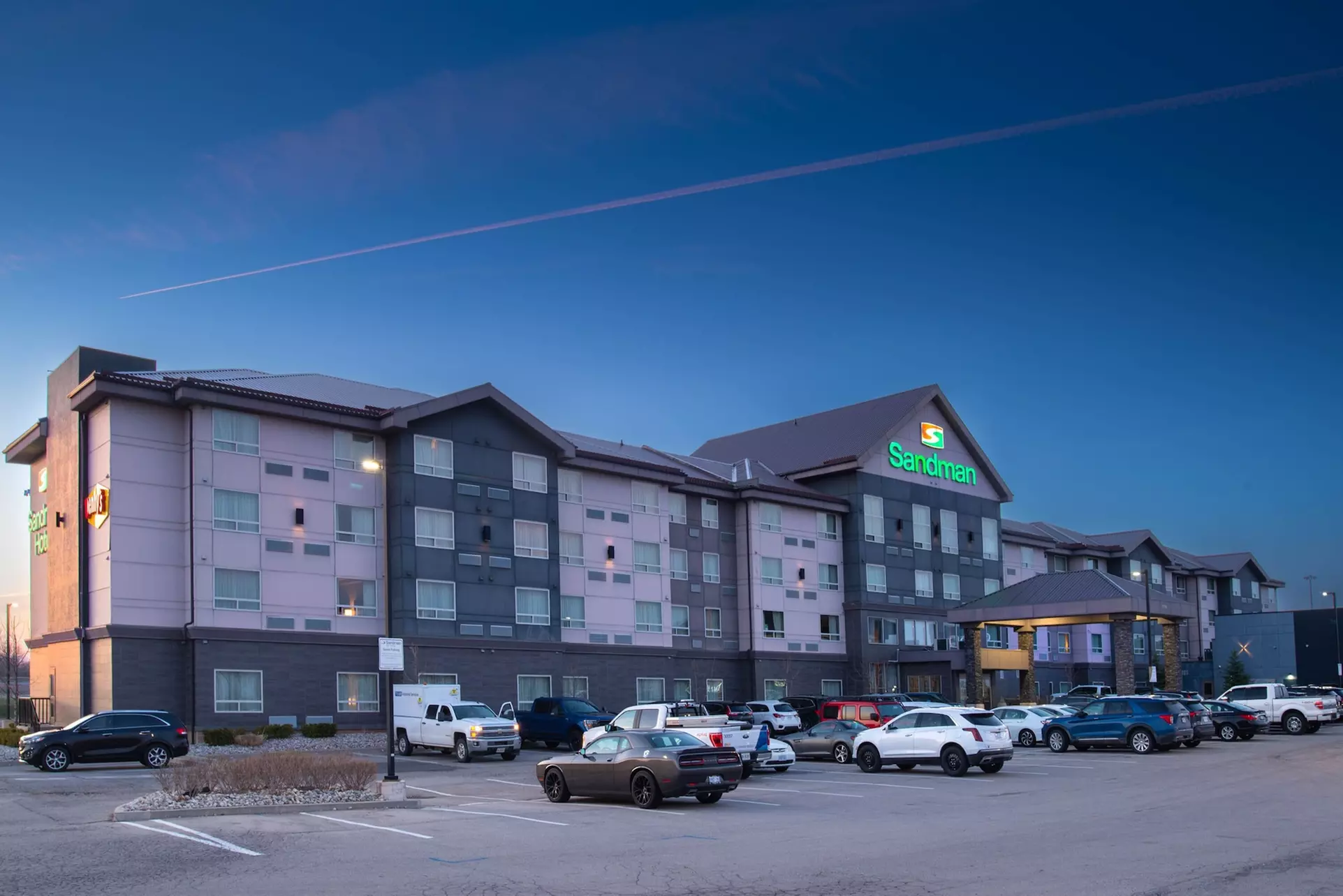Sandman Hotel Oakville - Primary Image