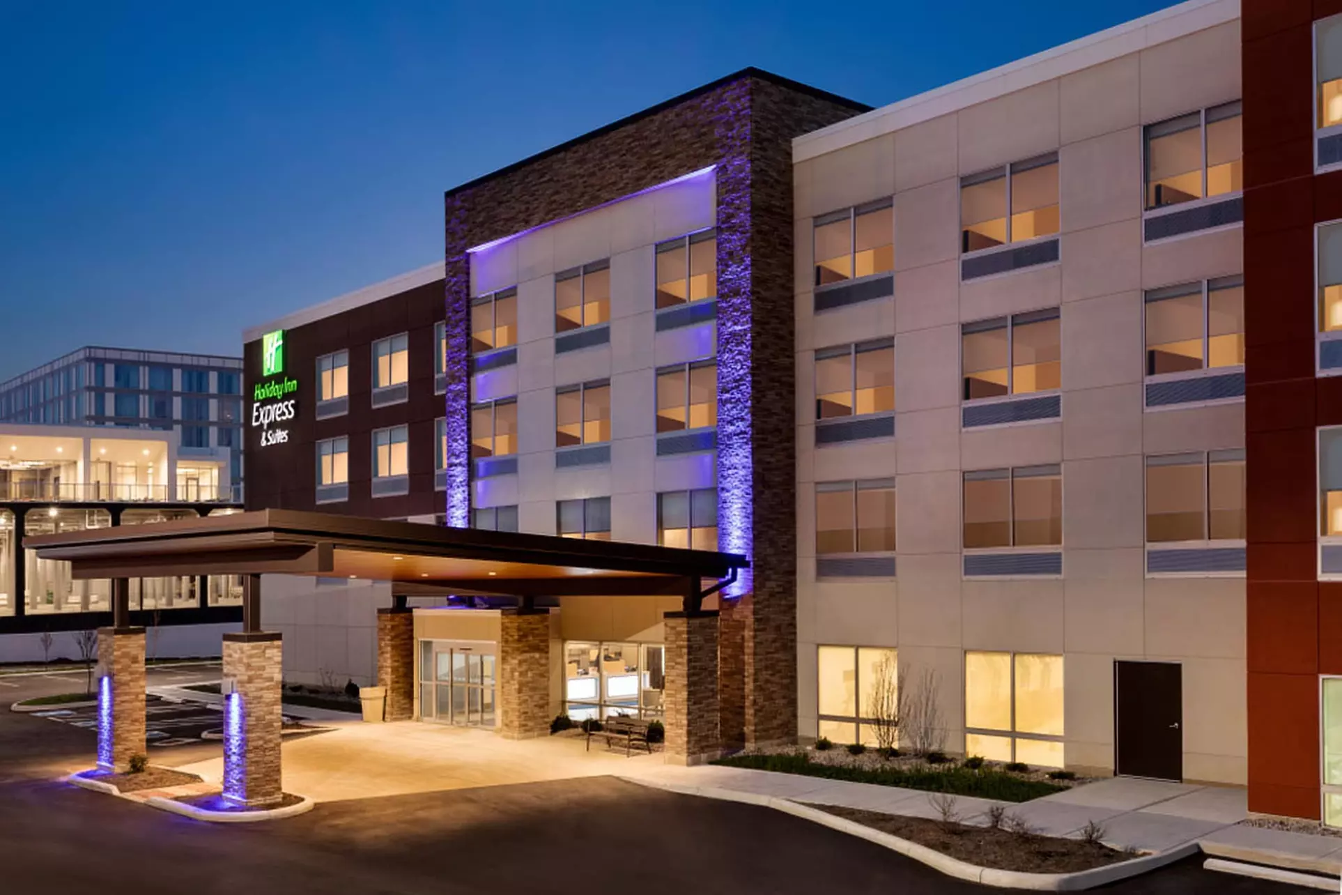 Holiday Inn Express and Suites-Cincinnati NE - Red Bank Road by IHG - Primary Image