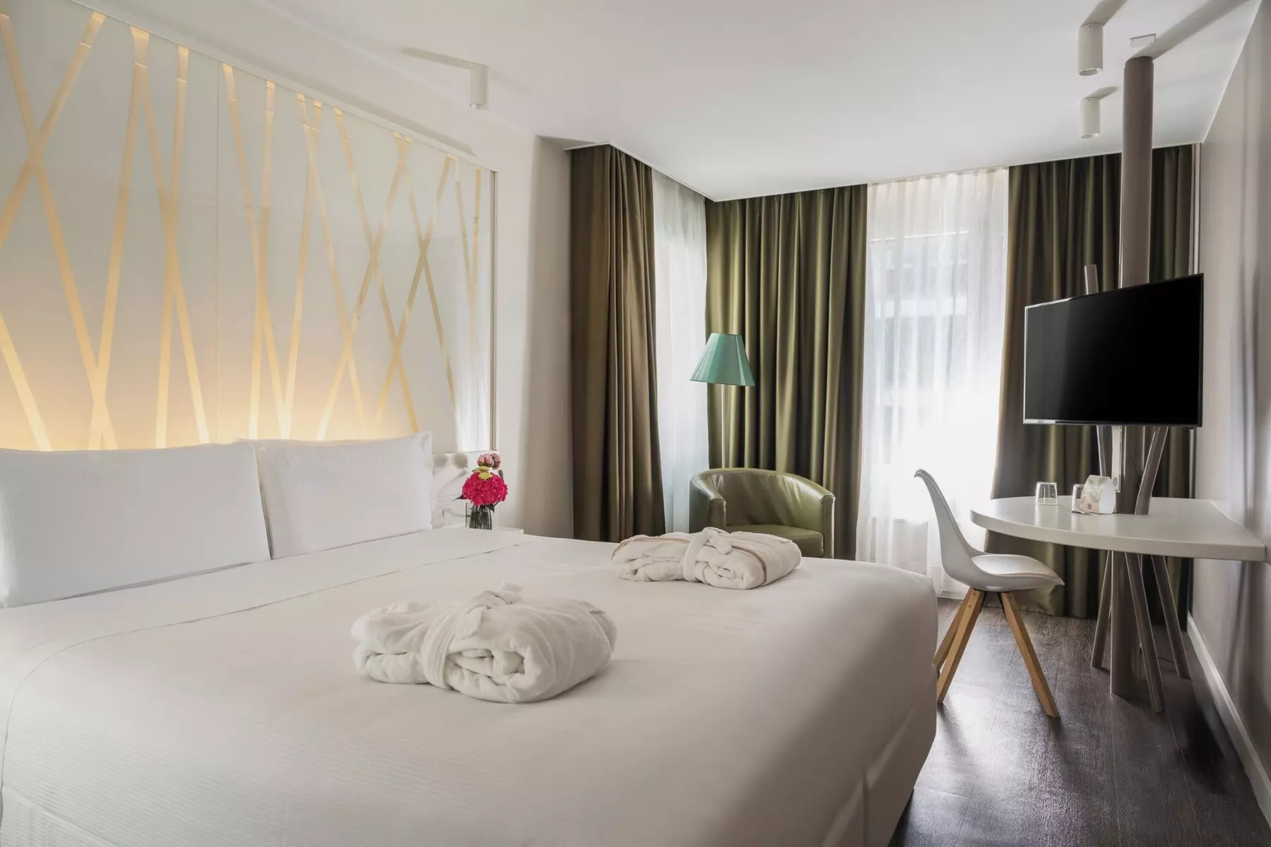 Hotel Admiral - Primary Image