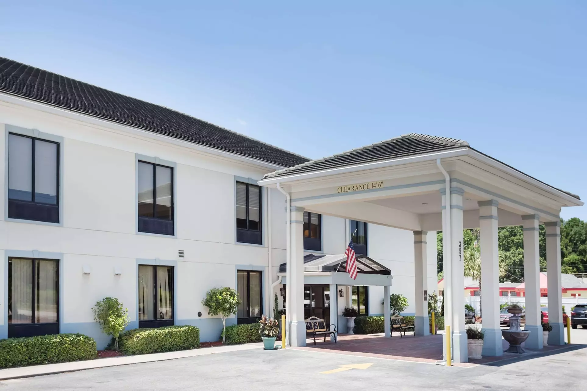 Baymont by Wyndham Savannah/Garden City - Primary Image