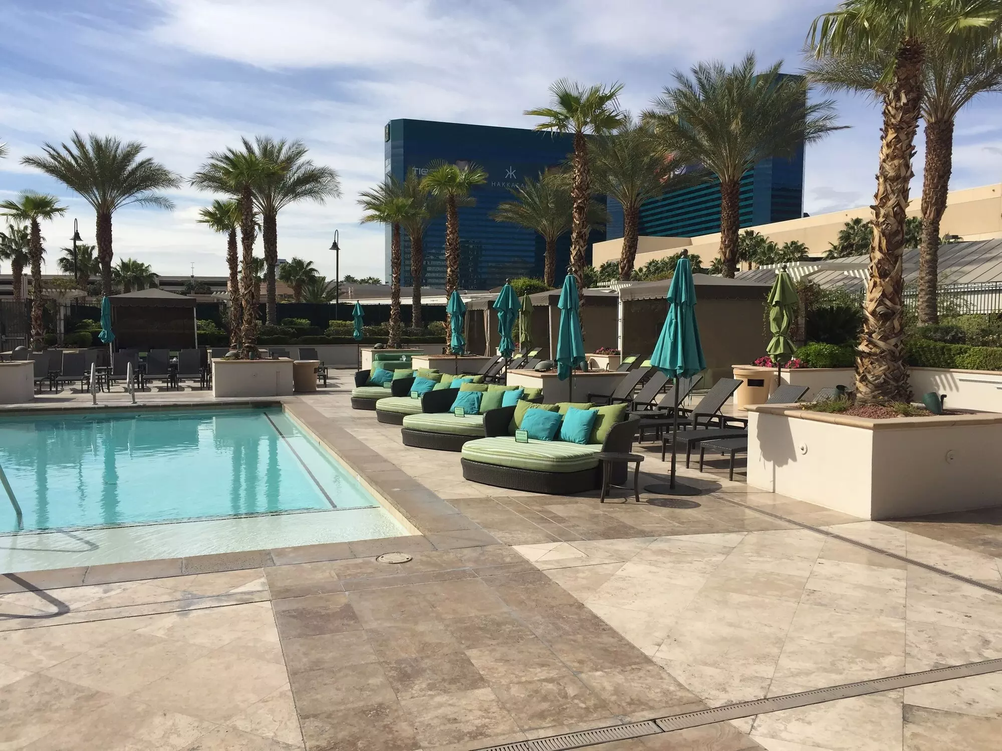 Luxury Suites International At The Signature - Primary Image