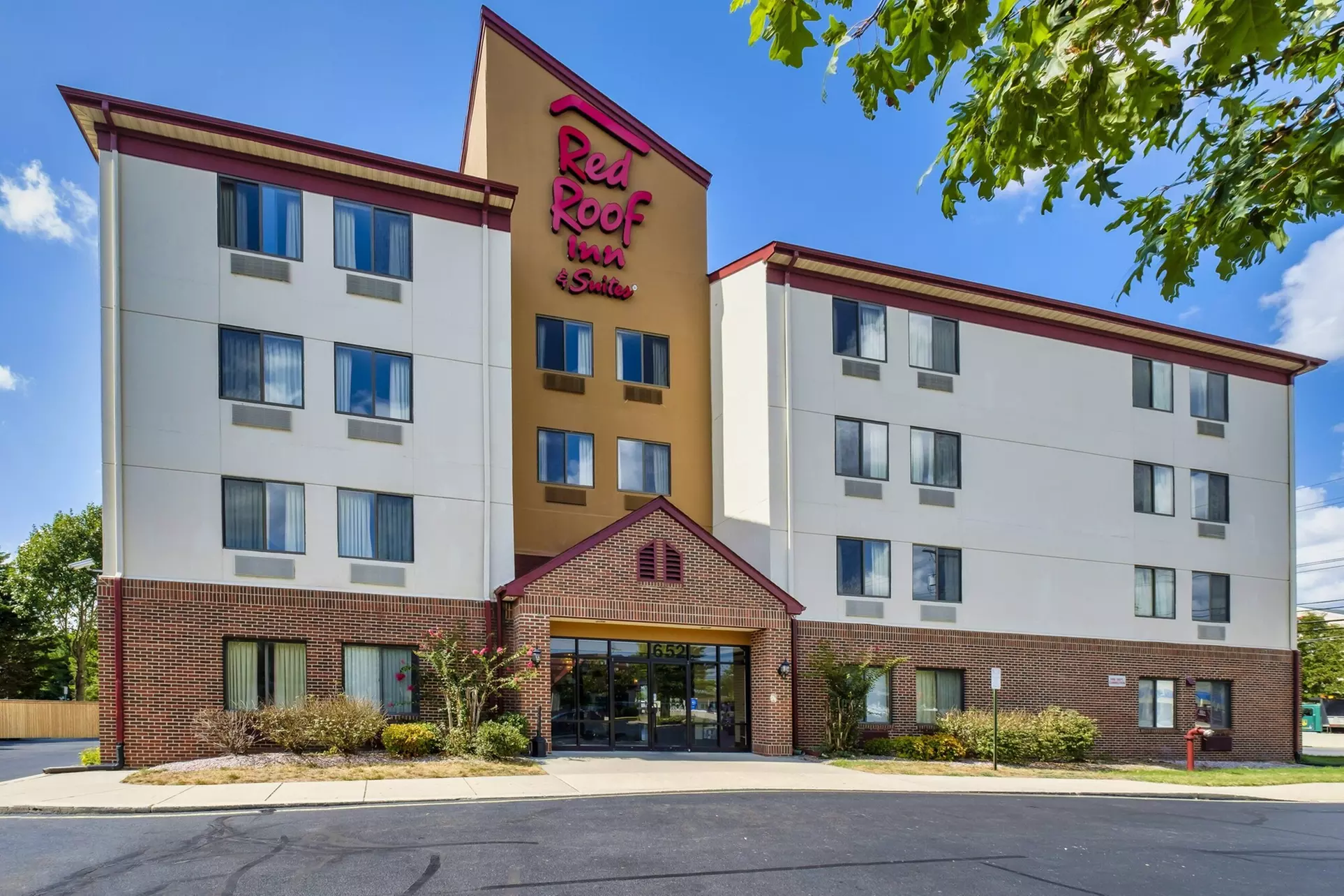 Red Roof Inn & Suites Dover Downtown - Primary Image