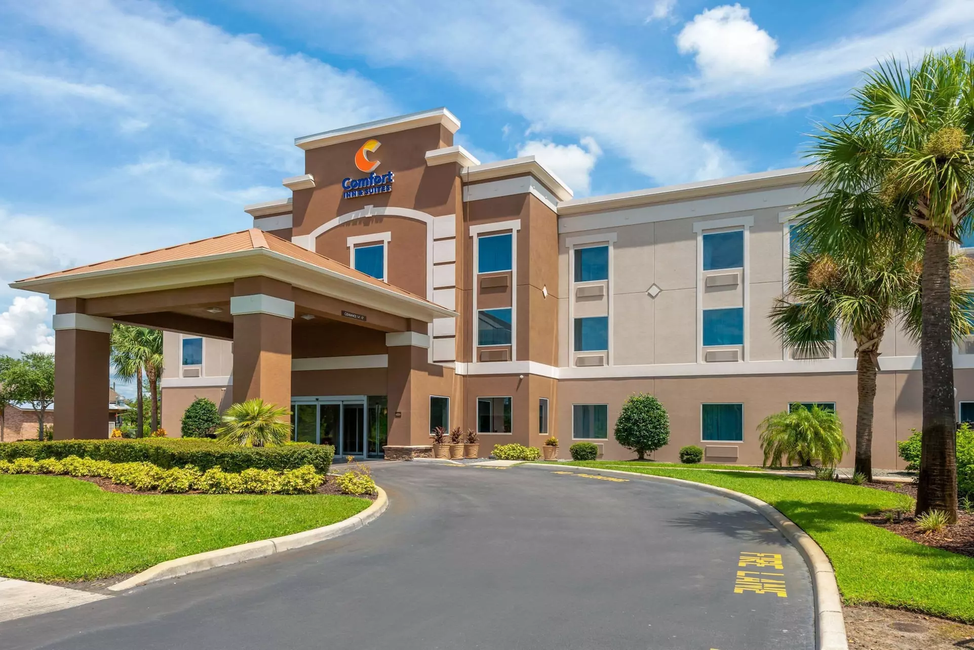 Comfort Inn & Suites Wildwood - The Villages - Primary Image