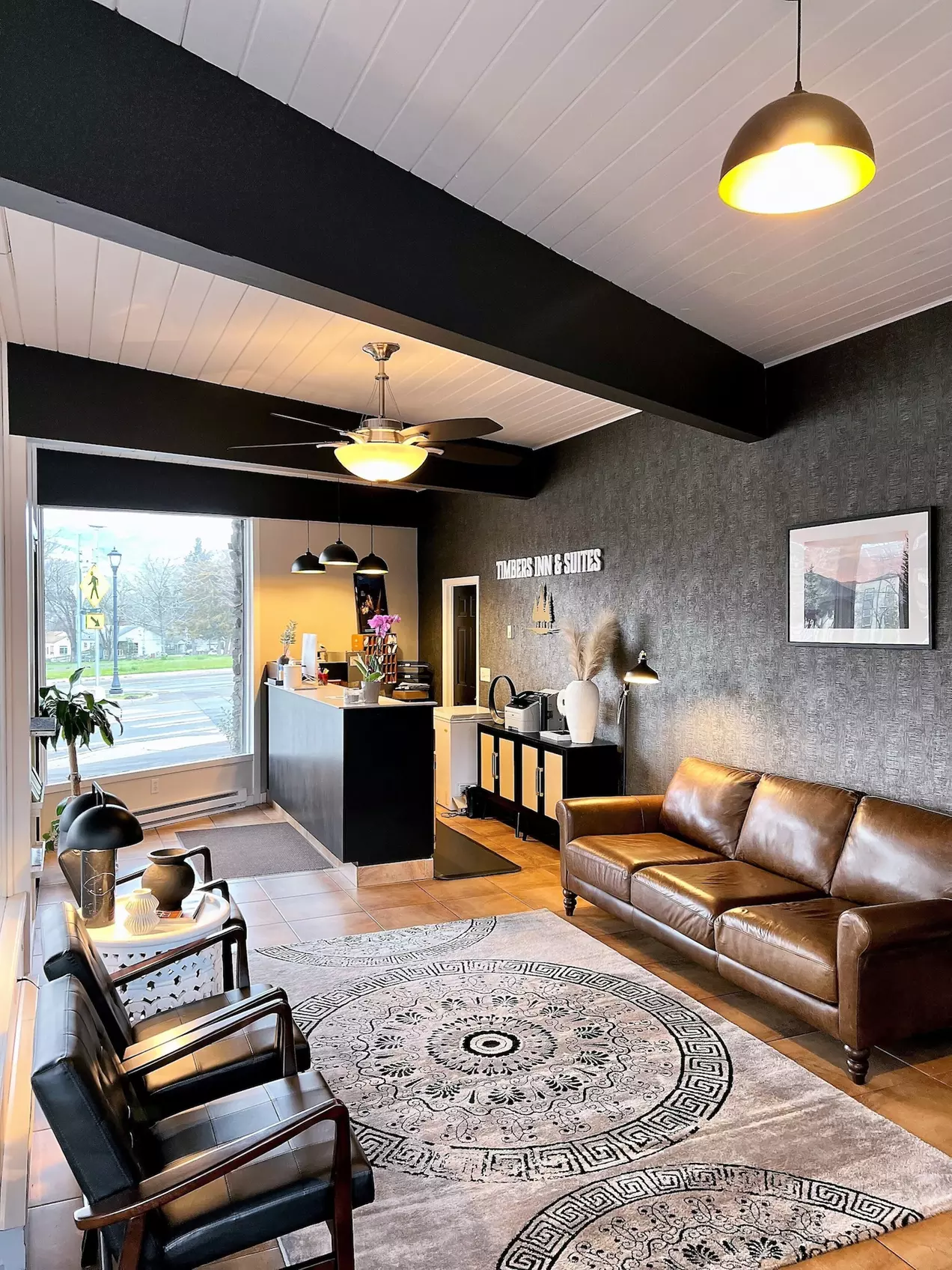 Timbers INN and Suites - Primary Image