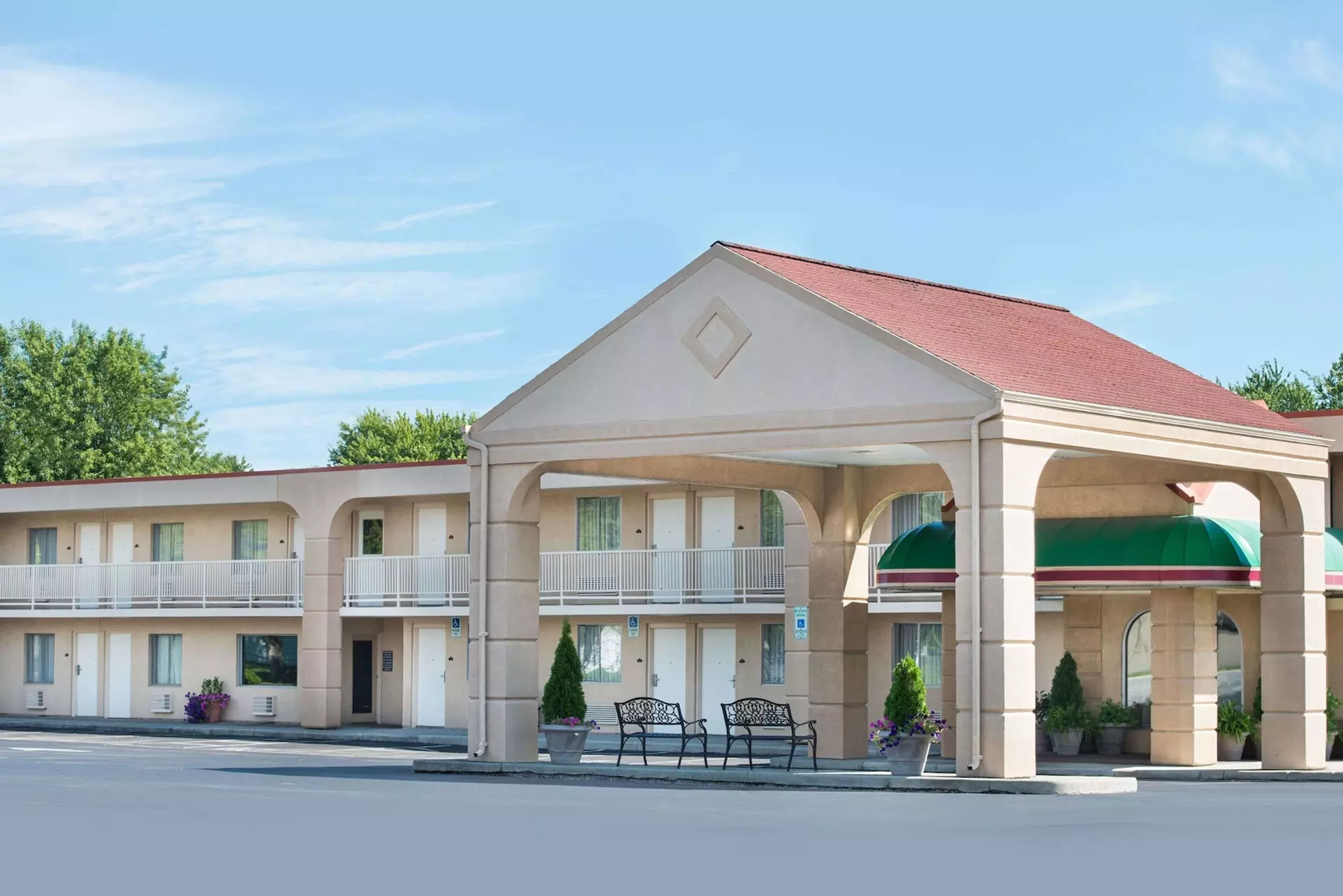 Baymont by Wyndham Sandusky - Primary Image