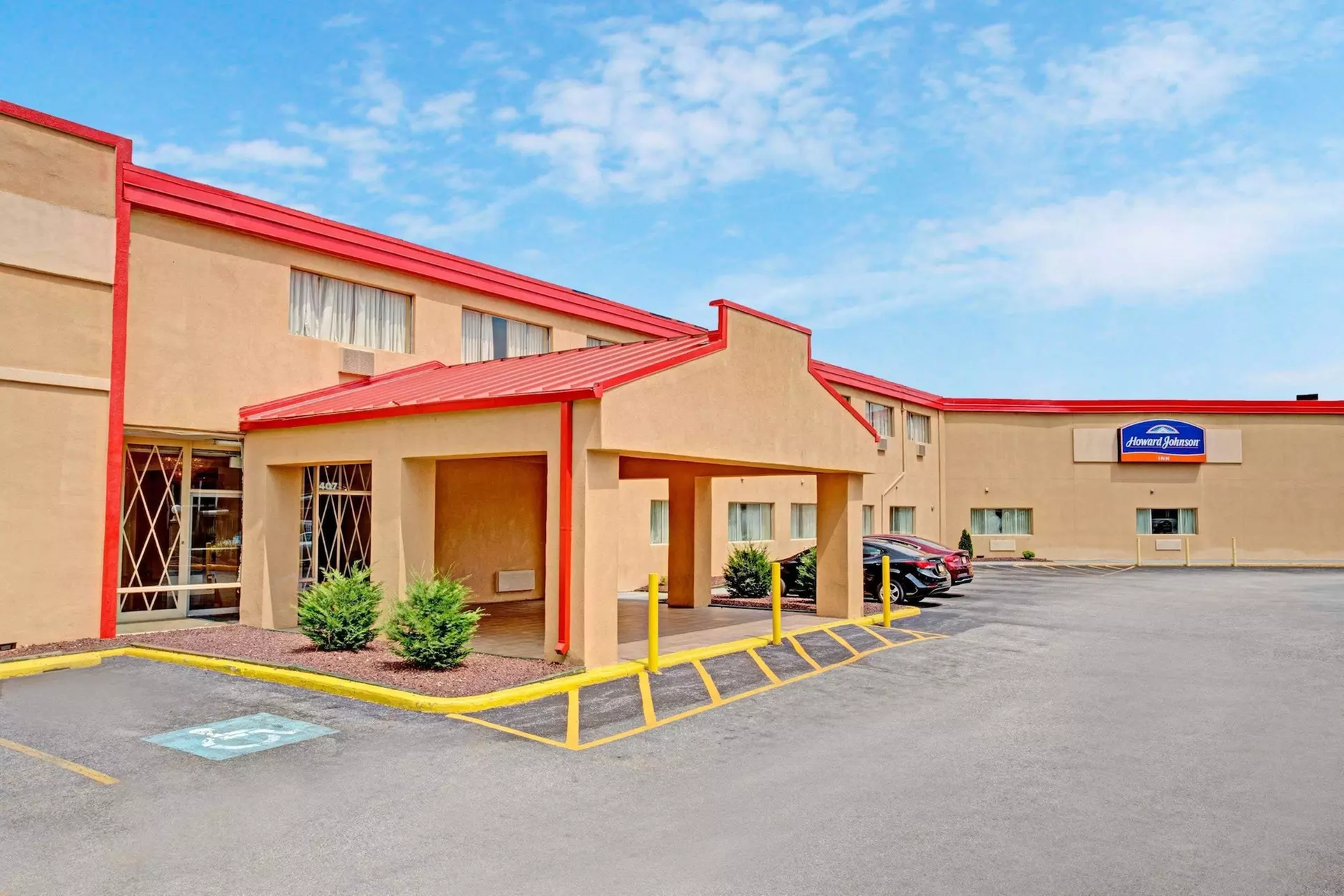 Howard Johnson by Wyndham Pikesville - Primary Image