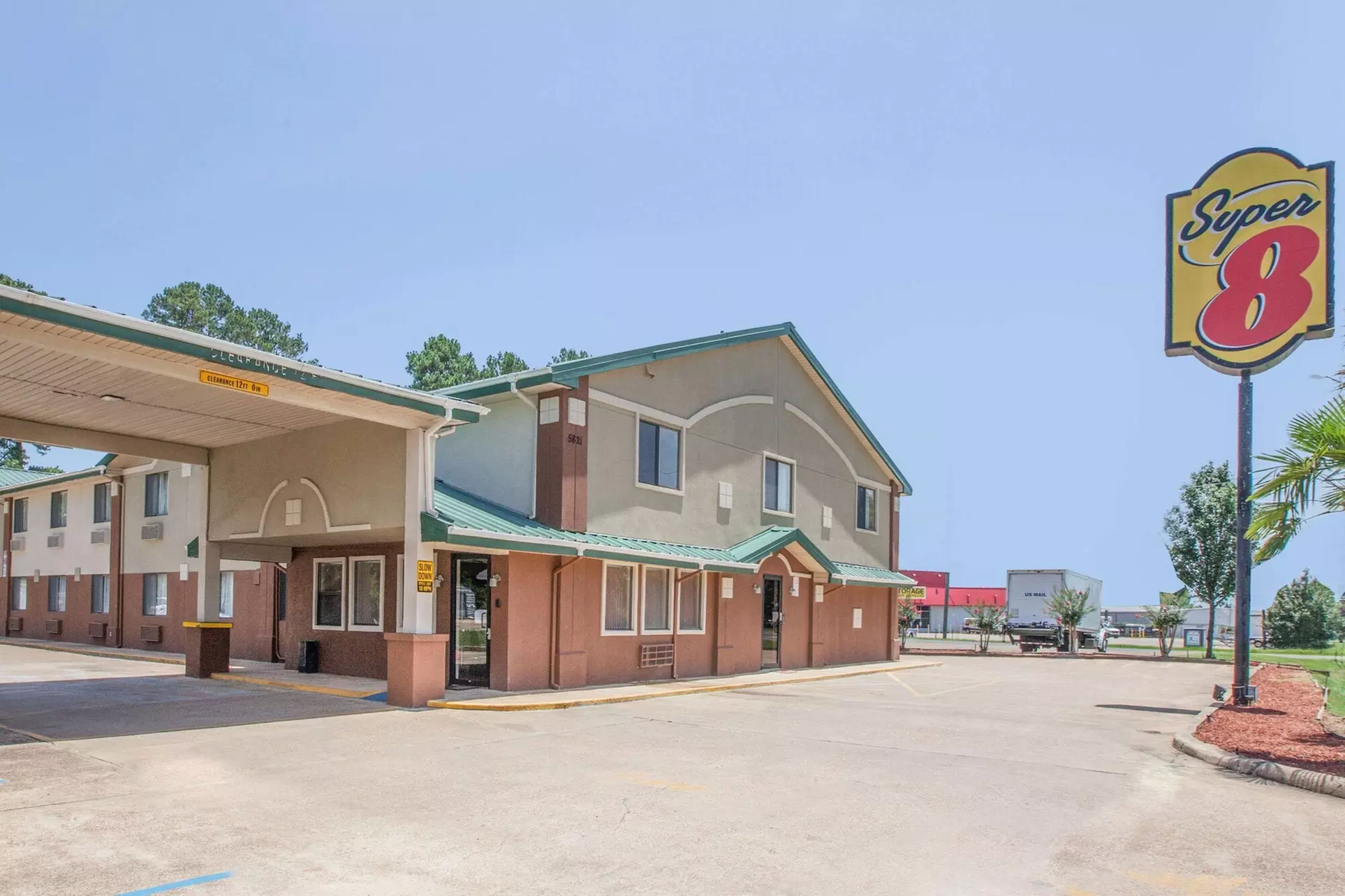 Super 8 by Wyndham Natchitoches - Primary Image