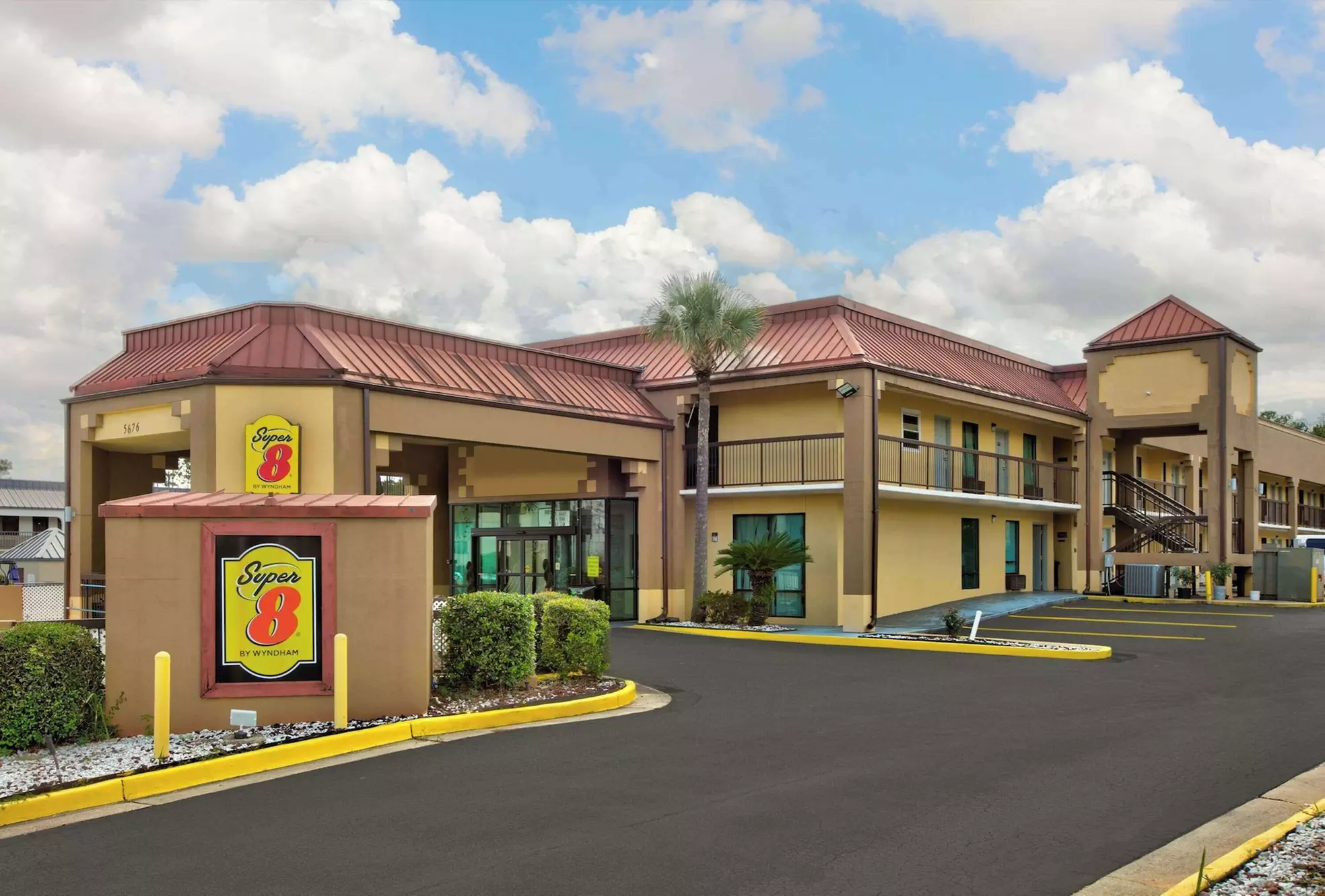 Super 8 by Wyndham Mobile/Tillmans Corner - Primary Image
