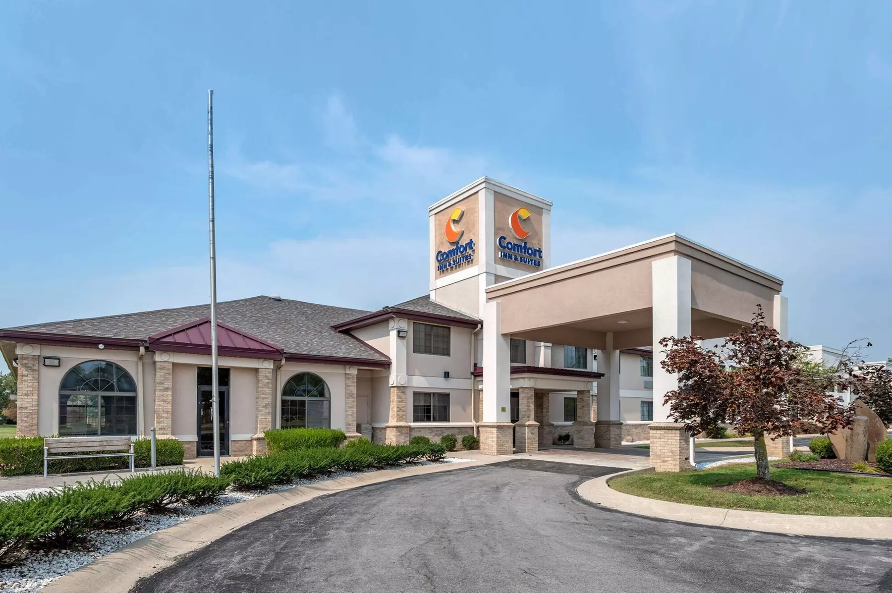 Comfort Inn & Suites Napoleon - Primary Image
