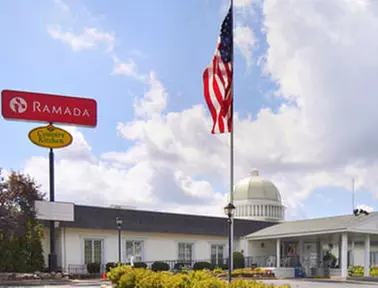 RAMADA RICHLAND CENTER - Primary Image