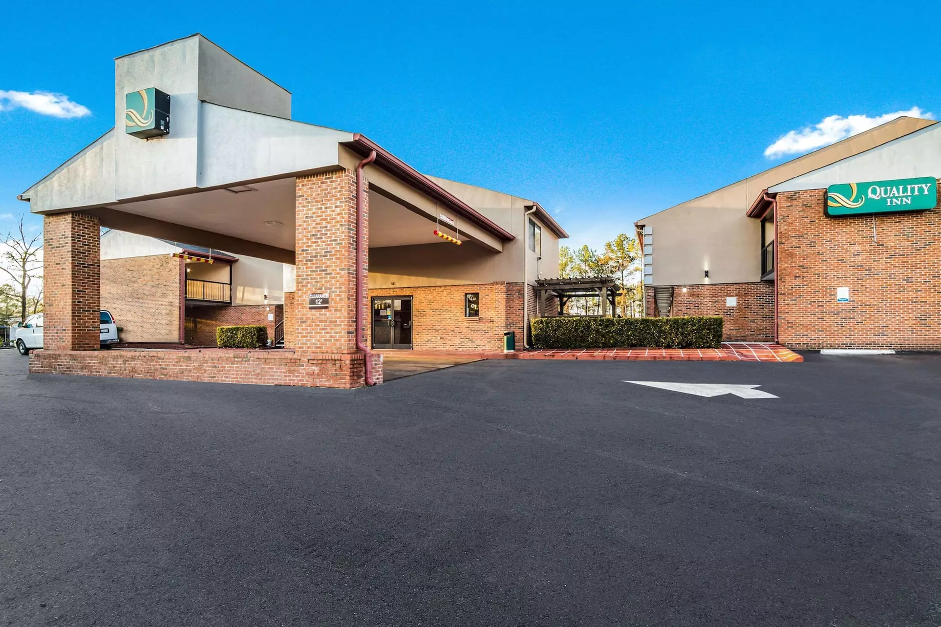 Quality Inn Columbia Airport - Primary Image