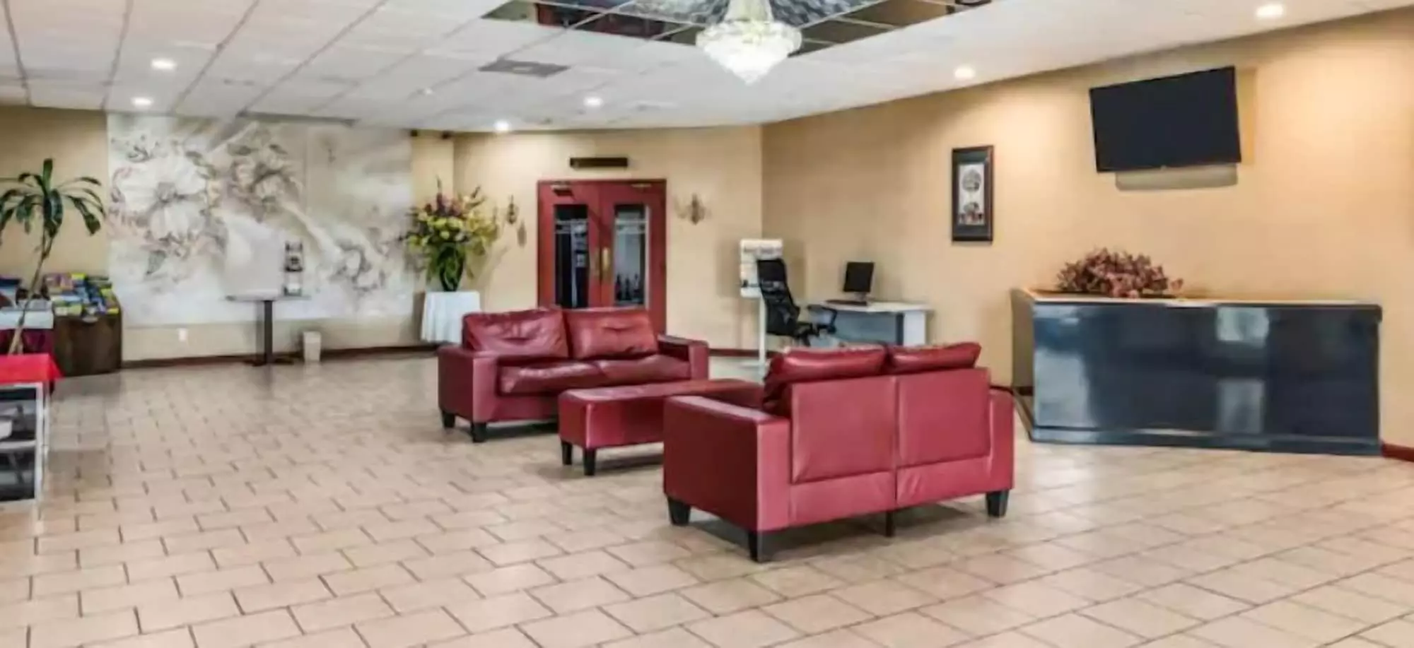 Red Carpet Inn Hazleton - Primary Image