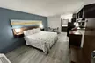 HomeTowne Studios by Red Roof Florence, KY-Cincinnati Airport - Second Medium